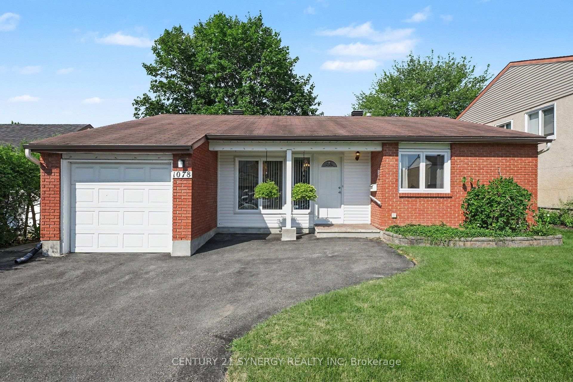 Photo 1 of 1078 Alenmede Crescent, Ottawa, Fairfield Heights — HOMEH