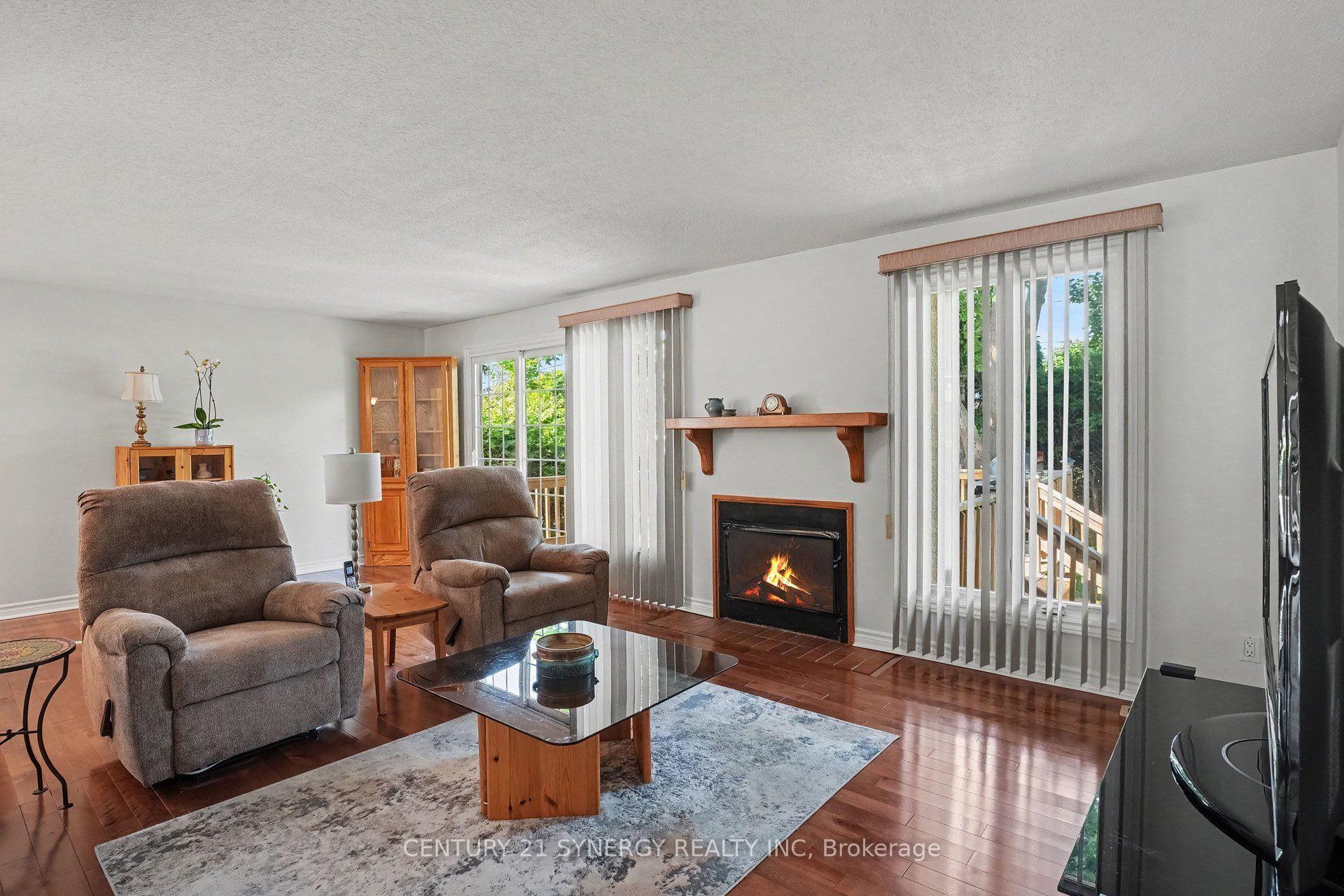 Photo 7 of 1078 Alenmede Crescent, Ottawa, Fairfield Heights — HOMEH