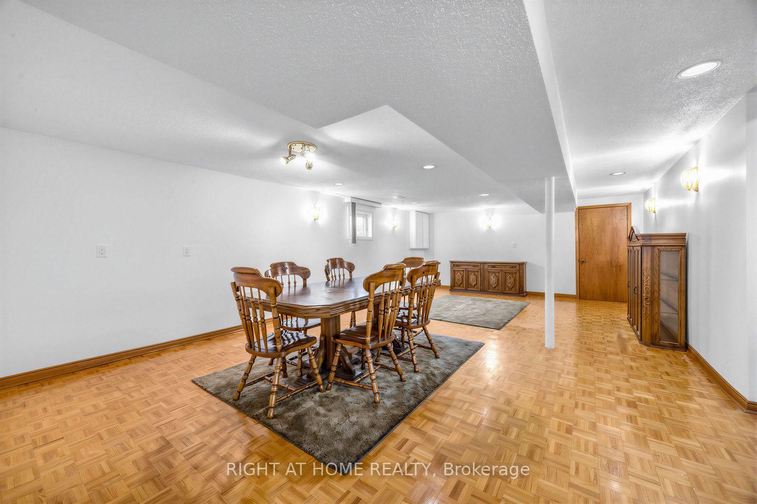 Photo 32 of 3126 Mccarthy Court, Mississauga, Applewood — HOMEH