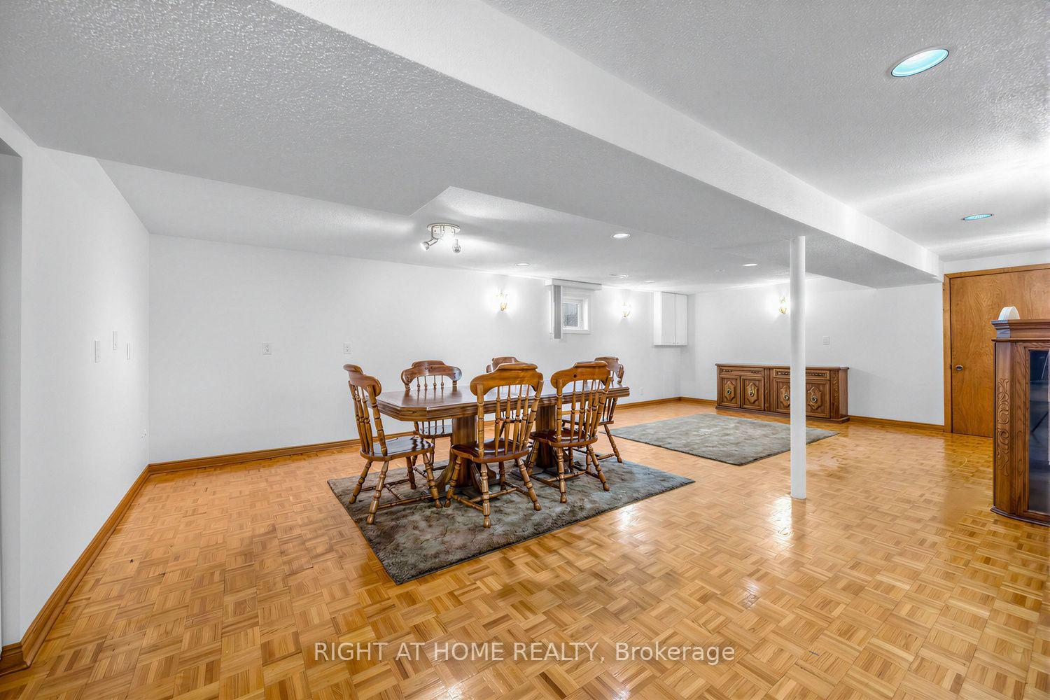 Photo 36 of 3126 Mccarthy Court, Mississauga, Applewood — HOMEH