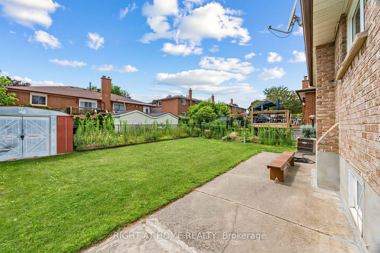 Photo 44 of 3126 Mccarthy Court, Mississauga, Applewood — HOMEH