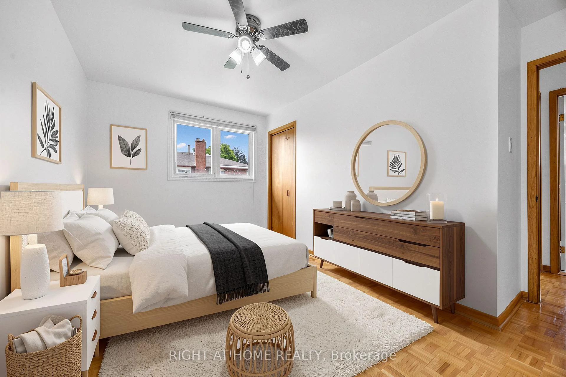 Photo 20 of 3126 Mccarthy Court, Mississauga, Applewood — HOMEH
