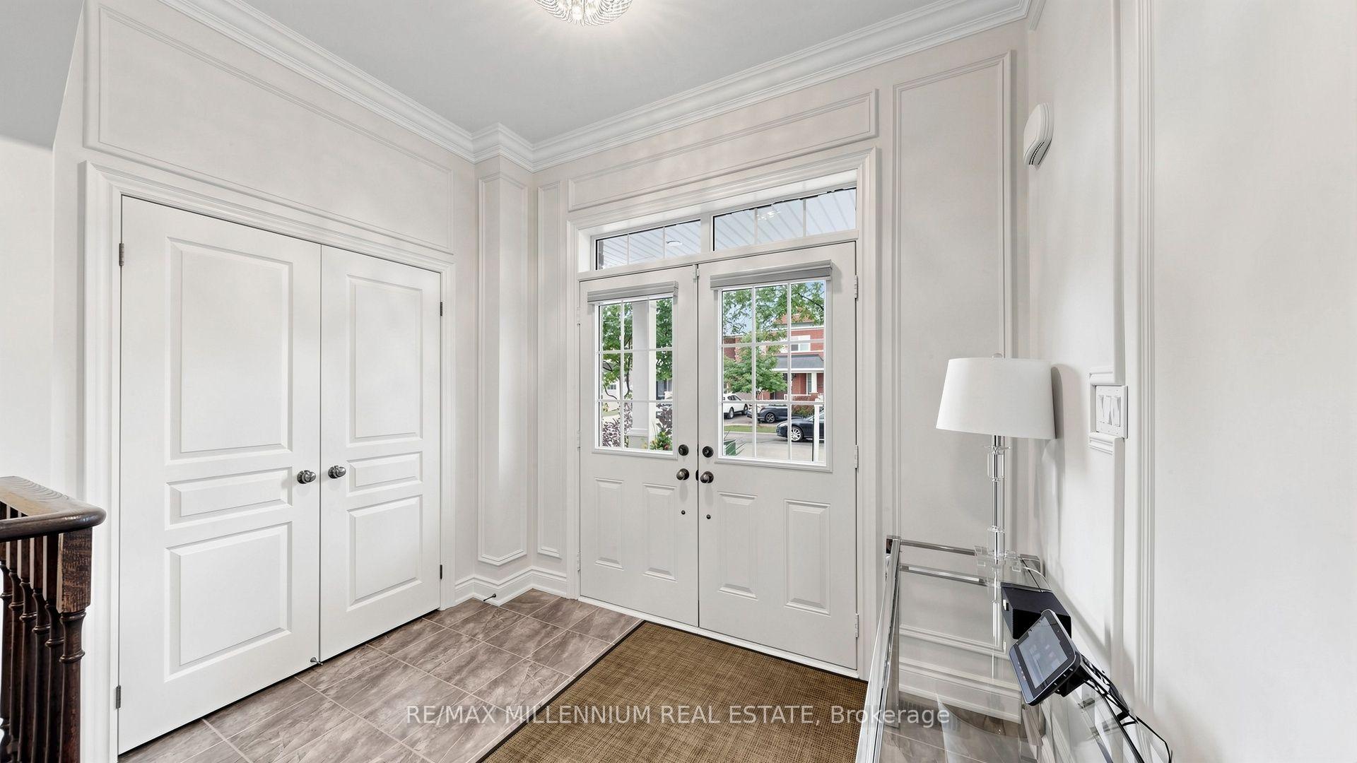 Photo 17 of 353 Moody Drive, Vaughan, Kleinburg — HOMEH
