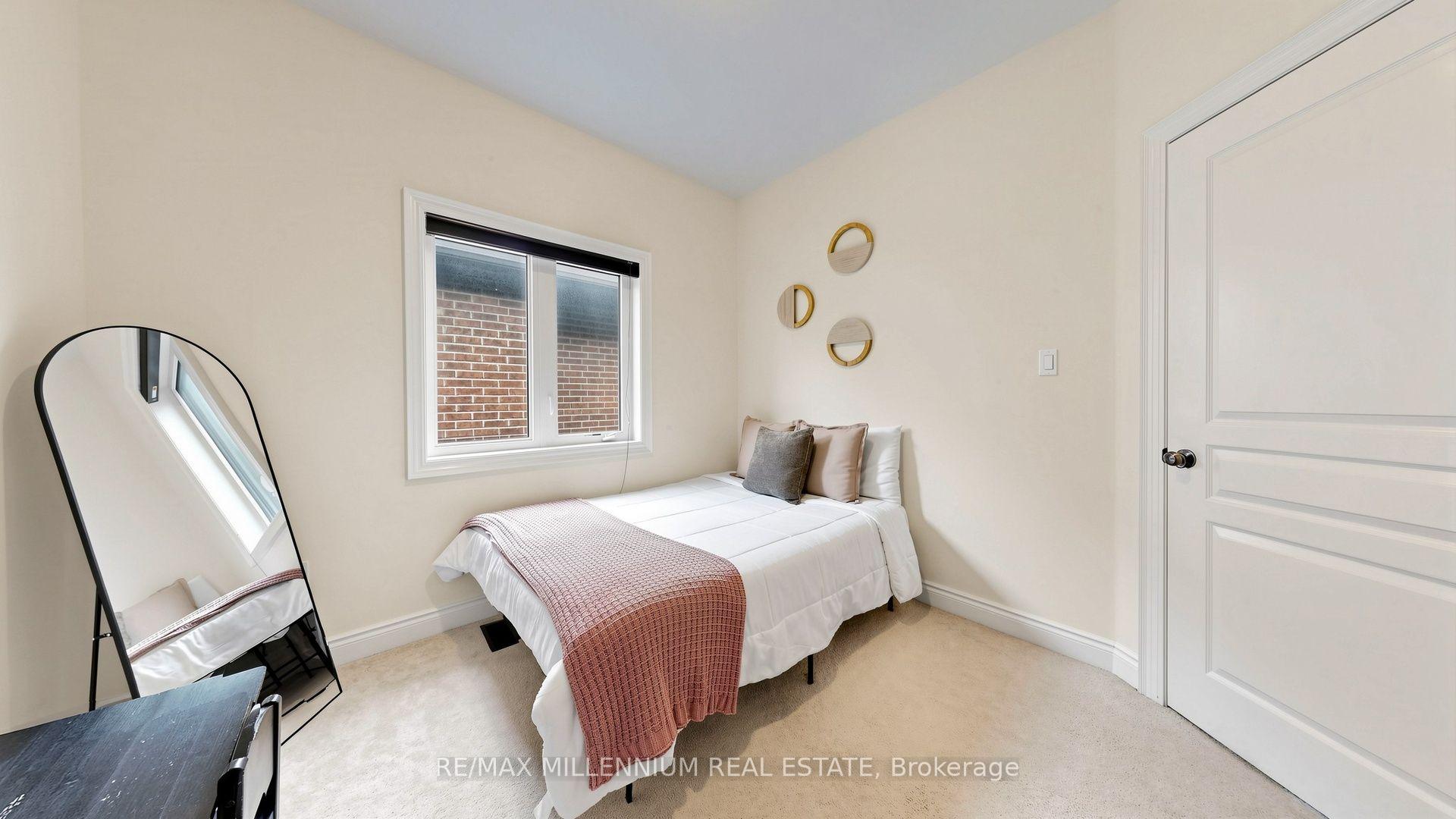 Photo 24 of 353 Moody Drive, Vaughan, Kleinburg — HOMEH