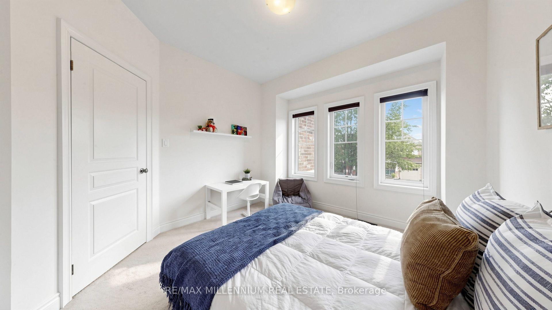 Photo 27 of 353 Moody Drive, Vaughan, Kleinburg — HOMEH