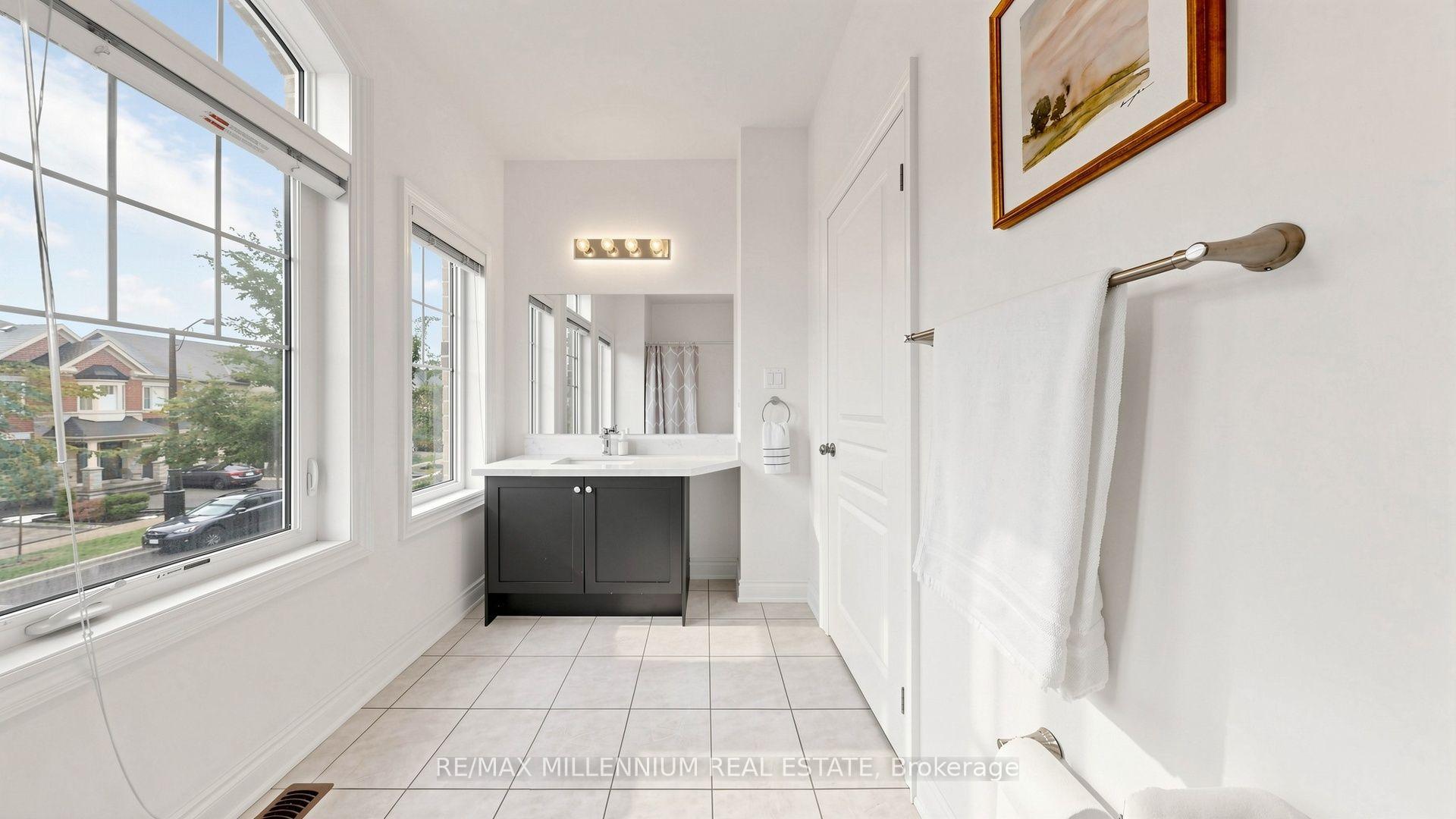 Photo 29 of 353 Moody Drive, Vaughan, Kleinburg — HOMEH