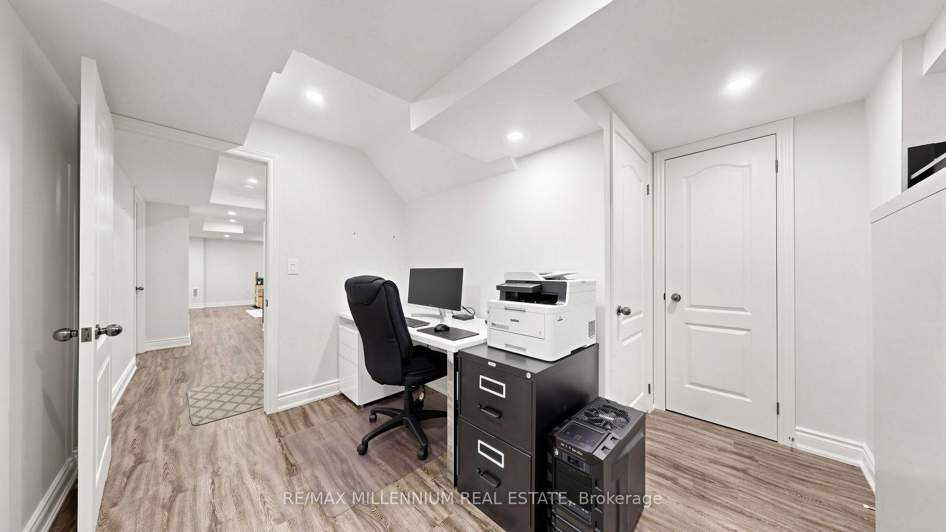 Photo 42 of 353 Moody Drive, Vaughan, Kleinburg — HOMEH