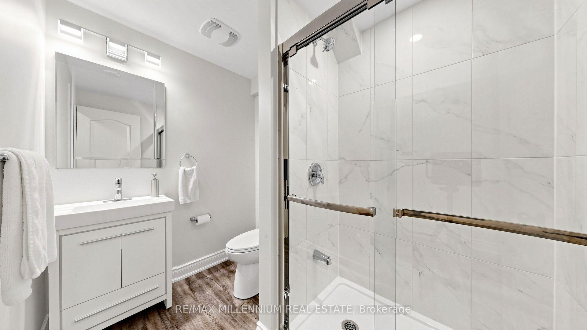 Photo 44 of 353 Moody Drive, Vaughan, Kleinburg — HOMEH