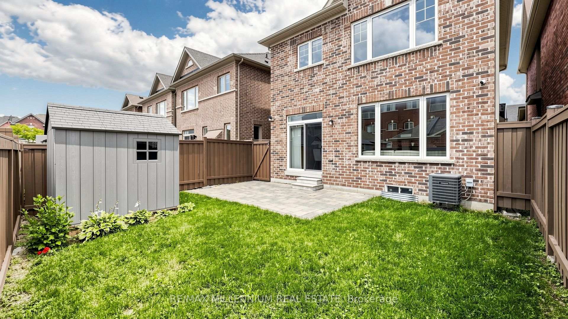 Photo 46 of 353 Moody Drive, Vaughan, Kleinburg — HOMEH