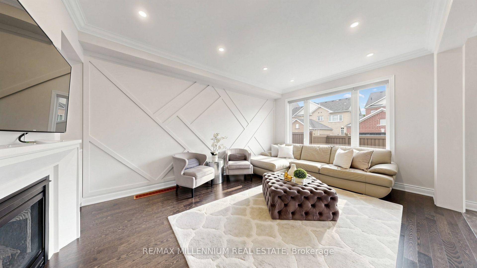 Photo 49 of 353 Moody Drive, Vaughan, Kleinburg — HOMEH