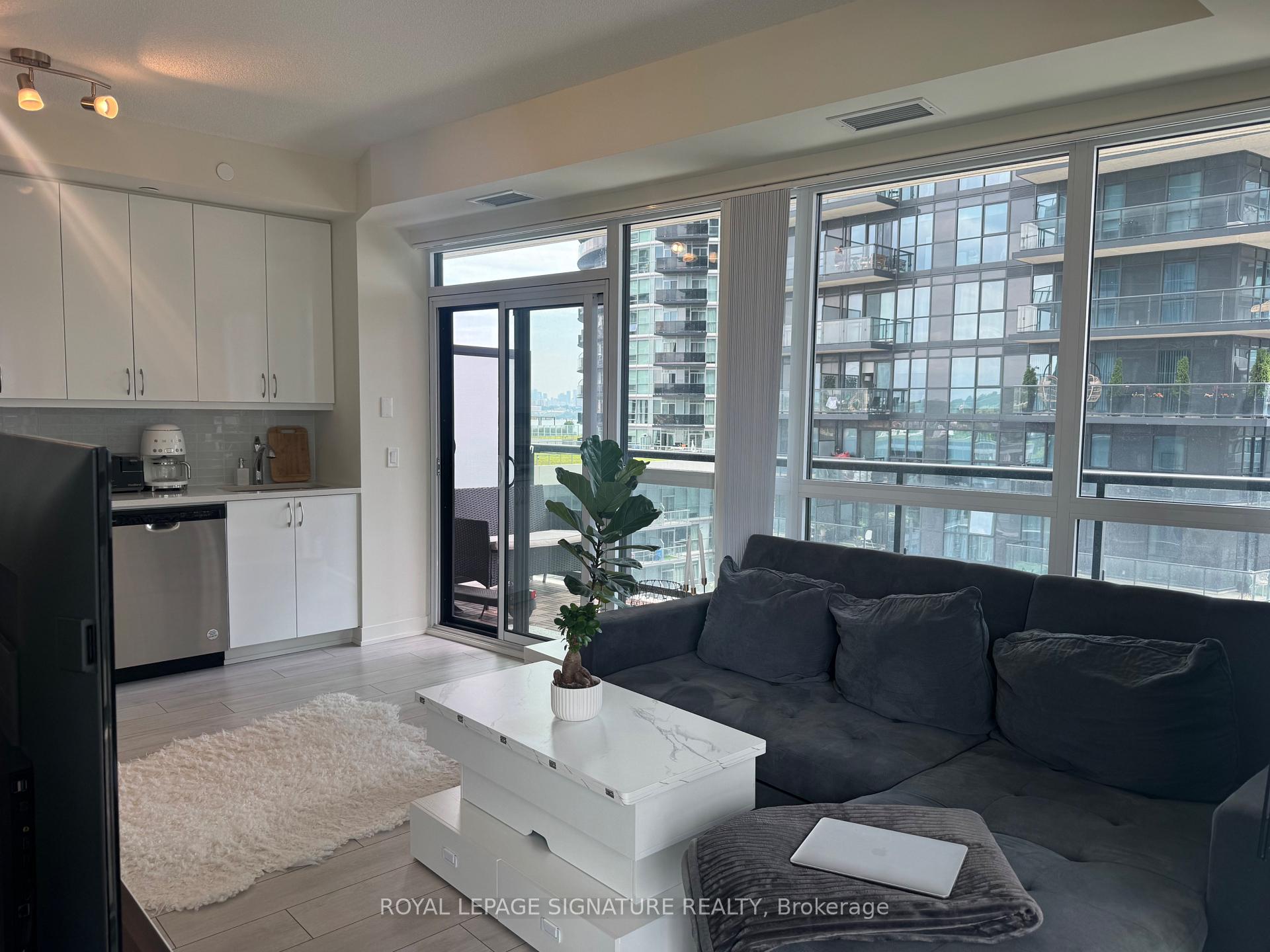 Photo 7 of Unit 705, 38 Annie Craig Drive, Etobicoke, Mimico — HOMEH