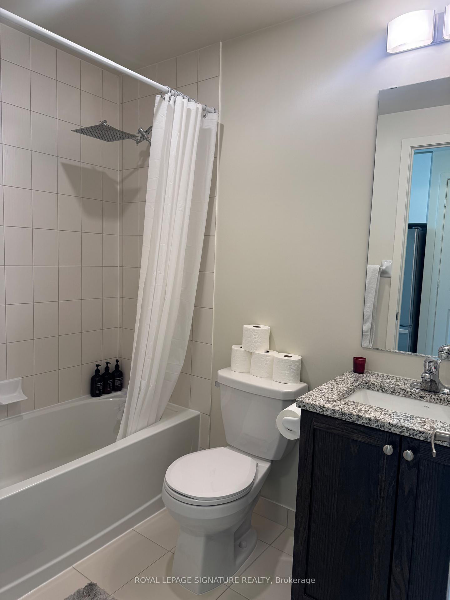Photo 12 of Unit 705, 38 Annie Craig Drive, Etobicoke, Mimico — HOMEH