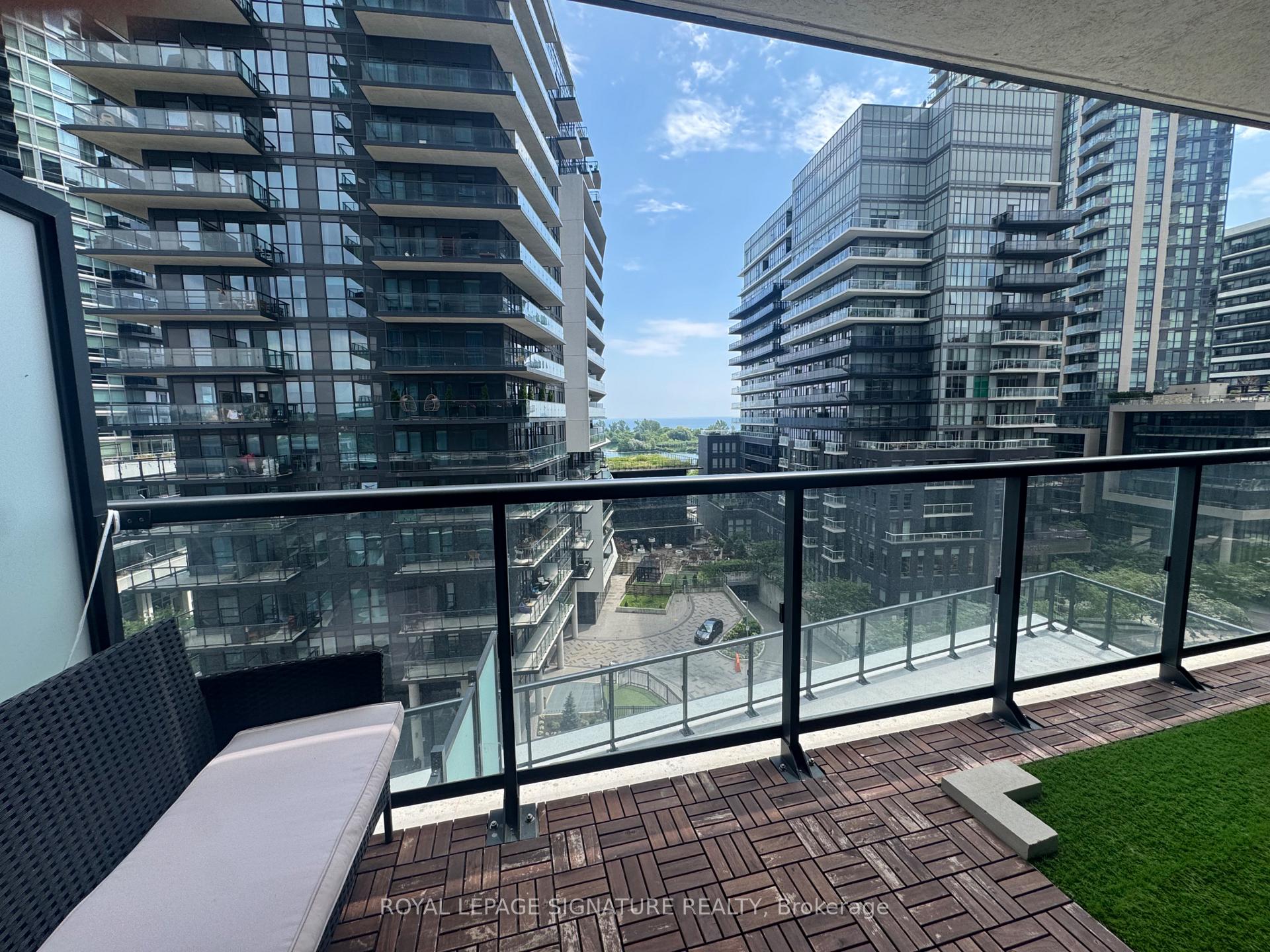 Photo 15 of Unit 705, 38 Annie Craig Drive, Etobicoke, Mimico — HOMEH