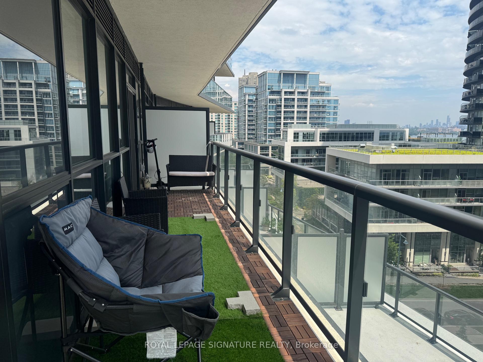 Photo 16 of Unit 705, 38 Annie Craig Drive, Etobicoke, Mimico — HOMEH