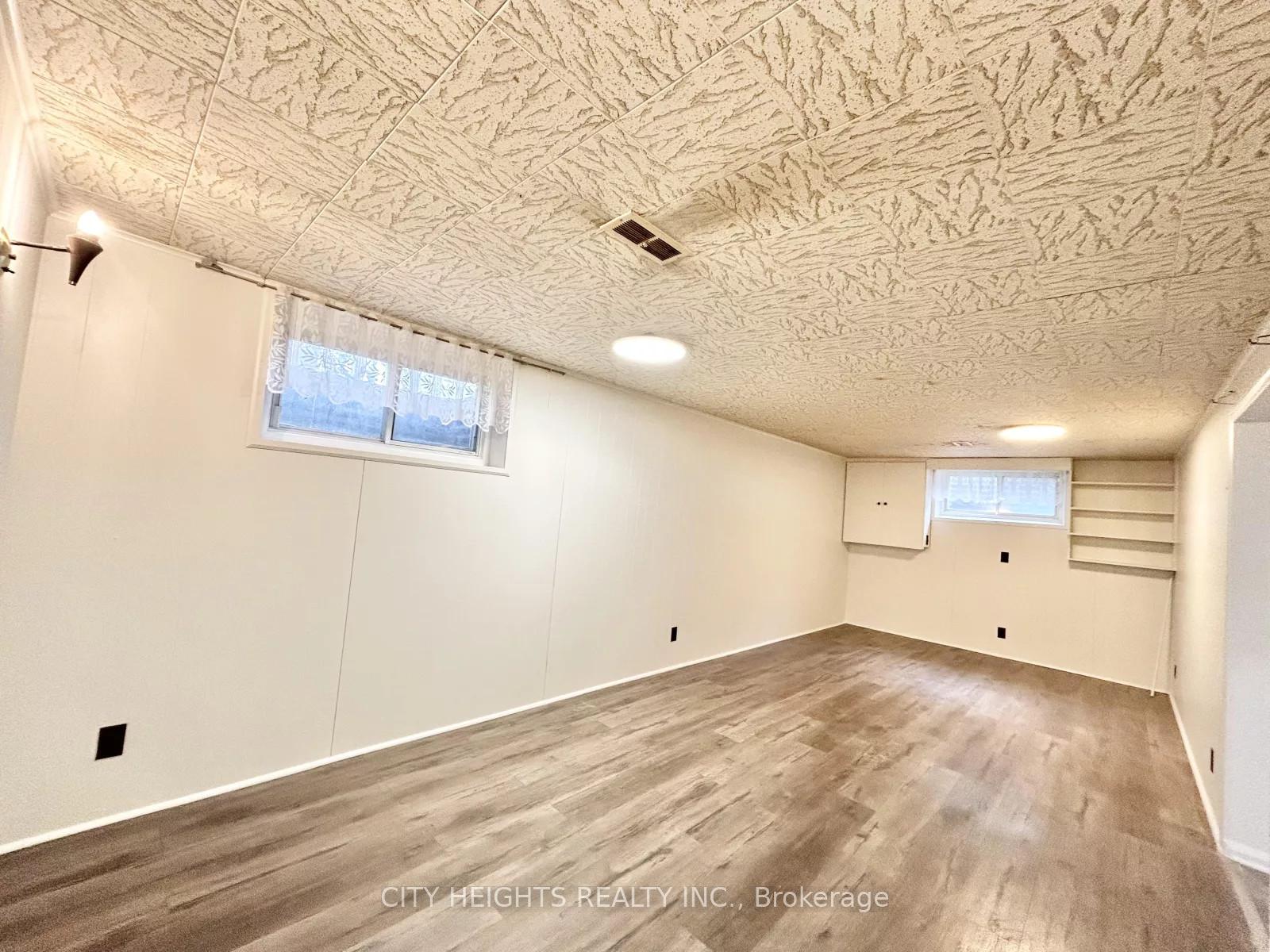 Photo 8 of 3 Bondhead Place, Etobicoke, Thistletown-Beaumonde Heights — HOMEH