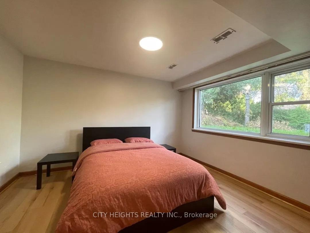 Photo 13 of 3 Bondhead Place, Etobicoke, Thistletown-Beaumonde Heights — HOMEH