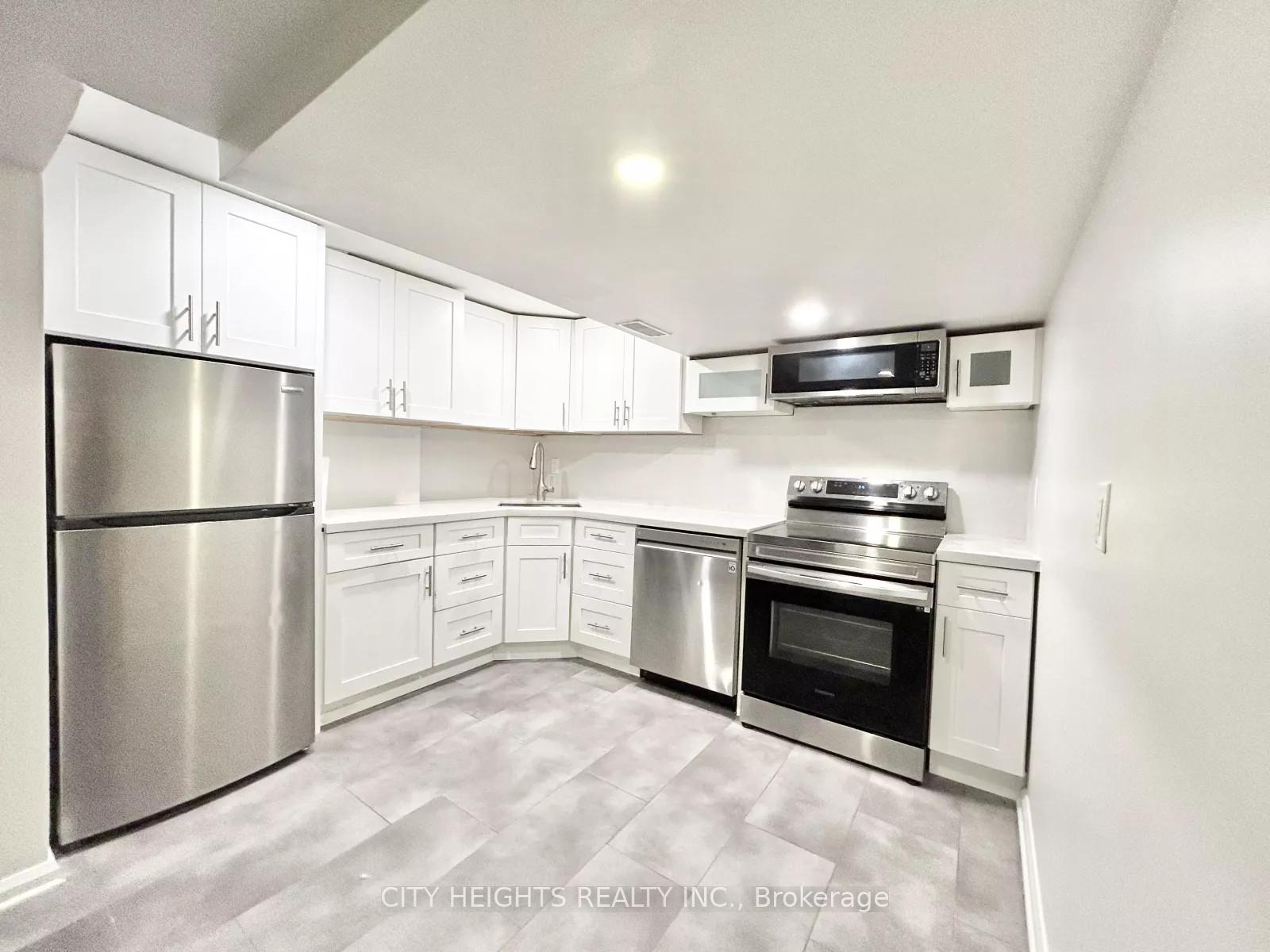 Photo 18 of 3 Bondhead Place, Etobicoke, Thistletown-Beaumonde Heights — HOMEH