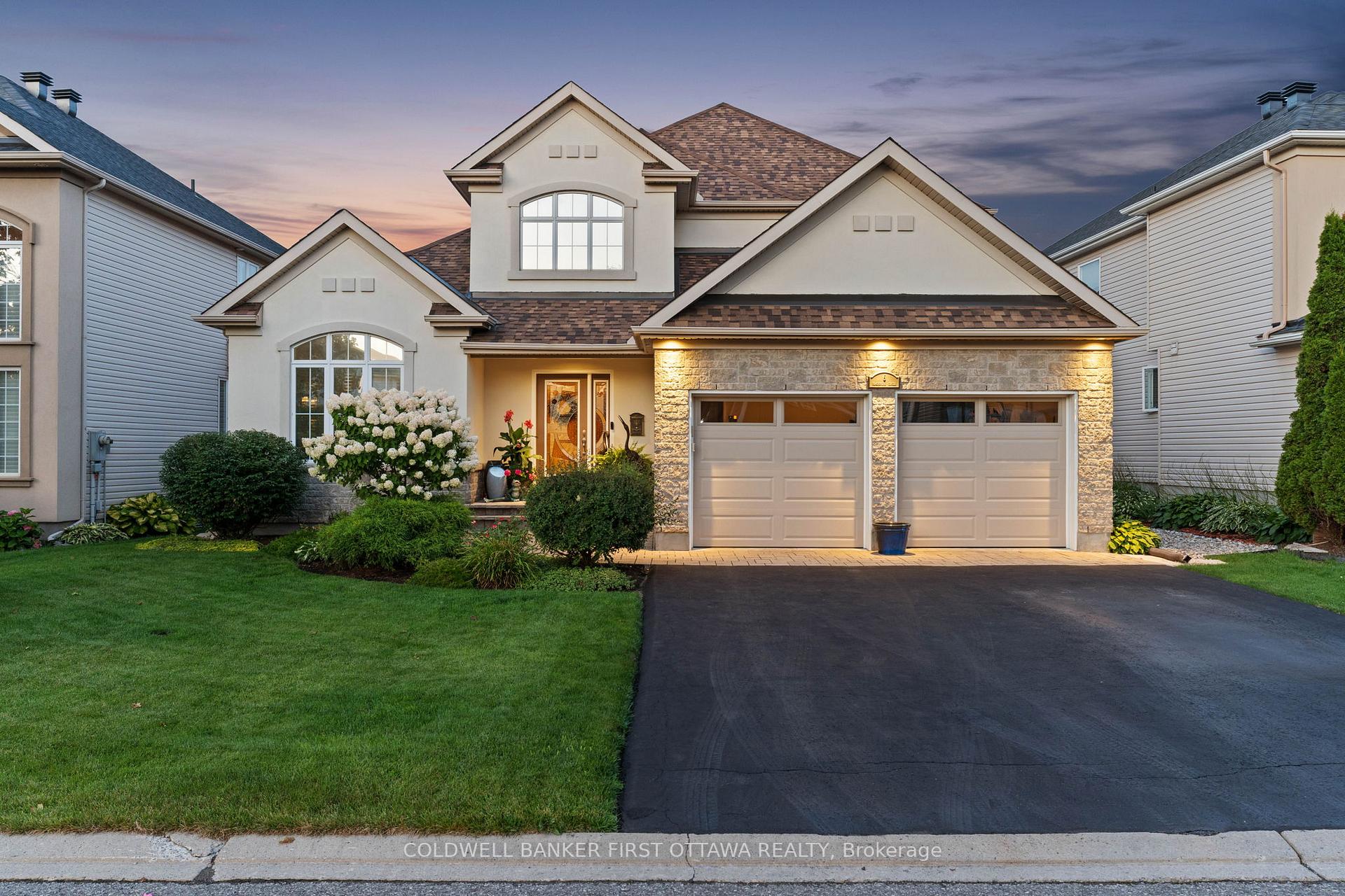 Photo 1 of 6 Blackshire Circle, Ottawa, Barrhaven - Stonebridge — HOMEH