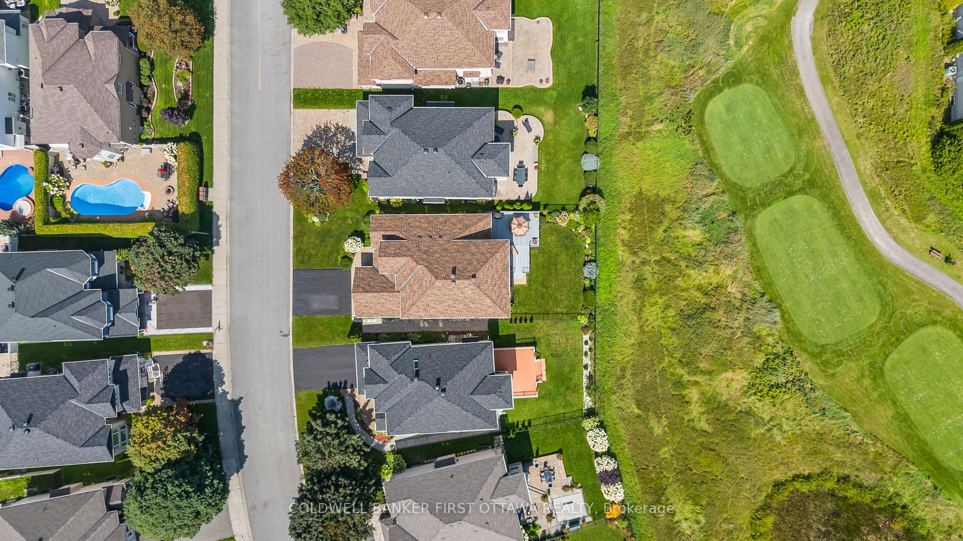 Photo 4 of 6 Blackshire Circle, Ottawa, Barrhaven - Stonebridge — HOMEH