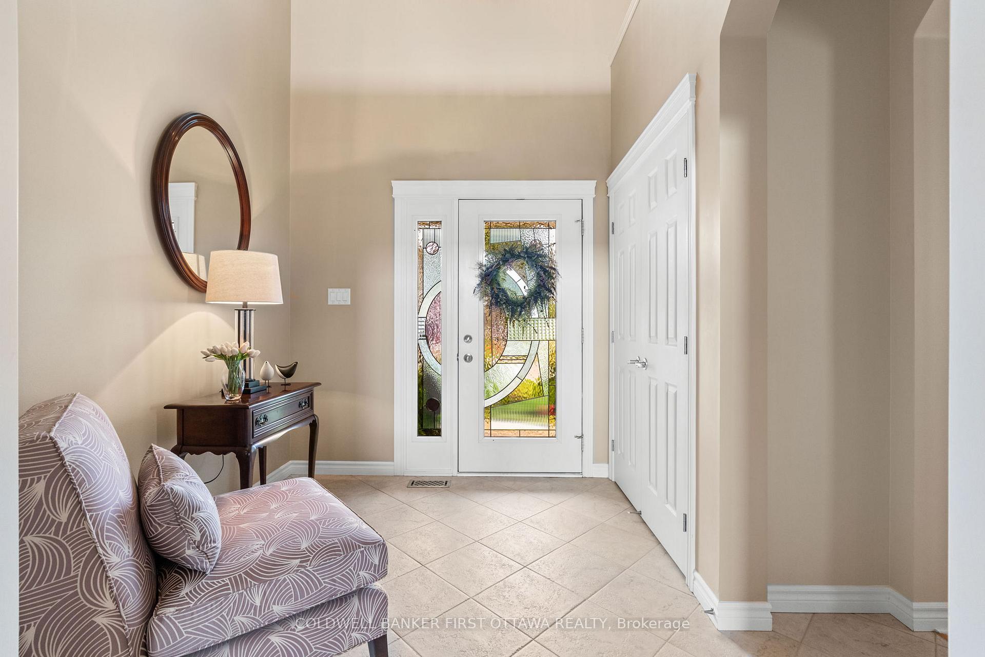 Photo 6 of 6 Blackshire Circle, Ottawa, Barrhaven - Stonebridge — HOMEH