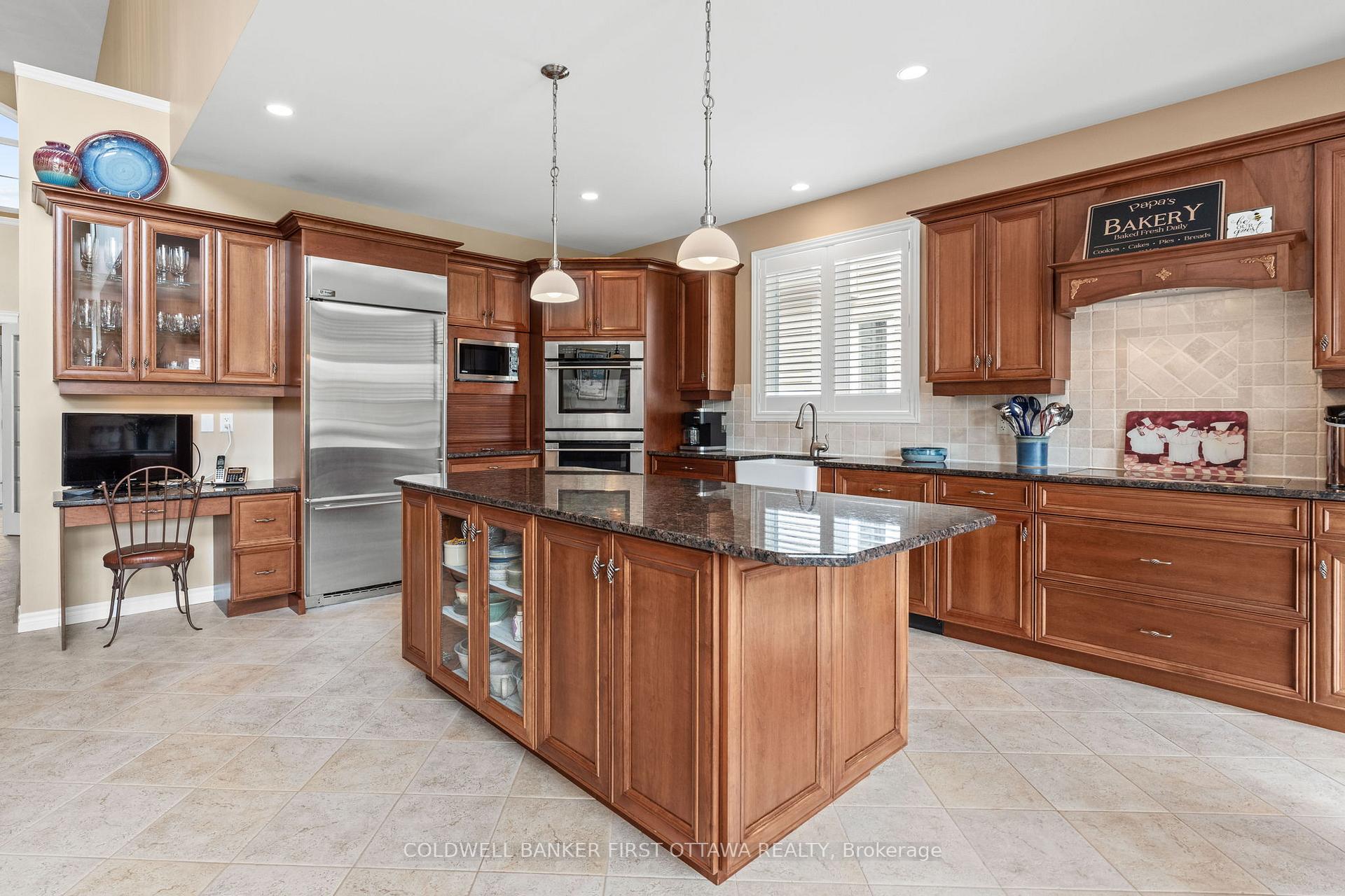 Photo 13 of 6 Blackshire Circle, Ottawa, Barrhaven - Stonebridge — HOMEH