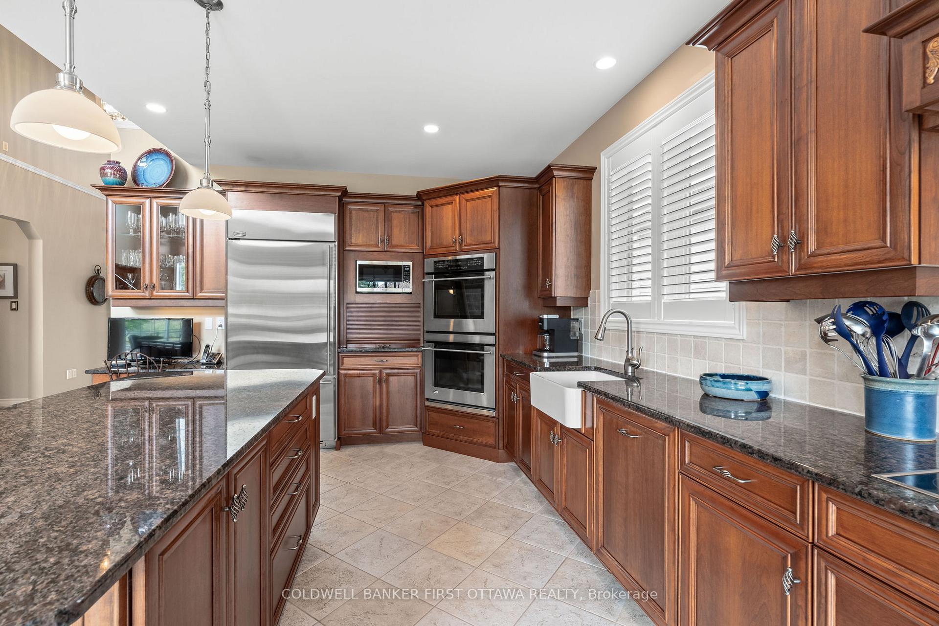 Photo 14 of 6 Blackshire Circle, Ottawa, Barrhaven - Stonebridge — HOMEH