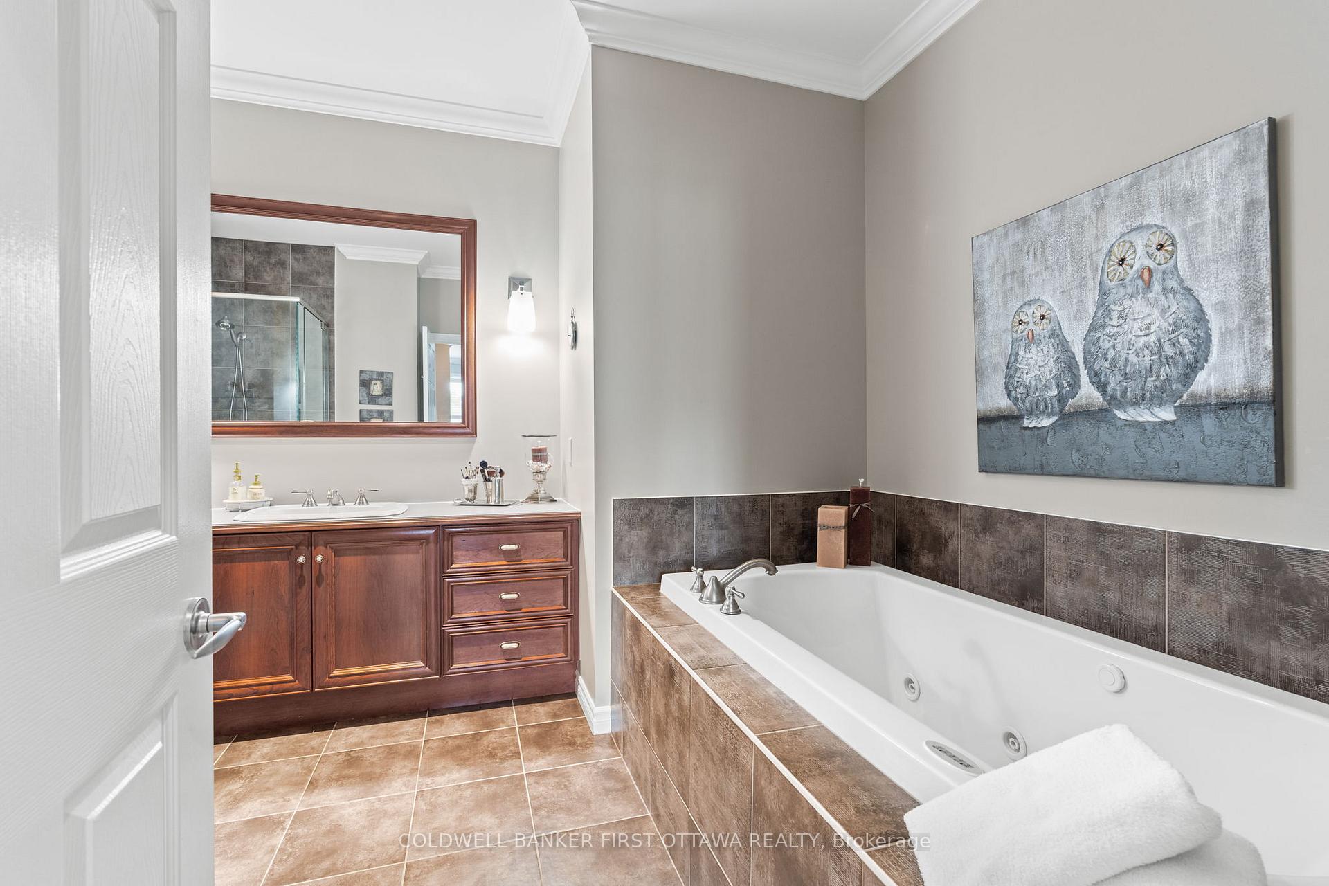 Photo 23 of 6 Blackshire Circle, Ottawa, Barrhaven - Stonebridge — HOMEH