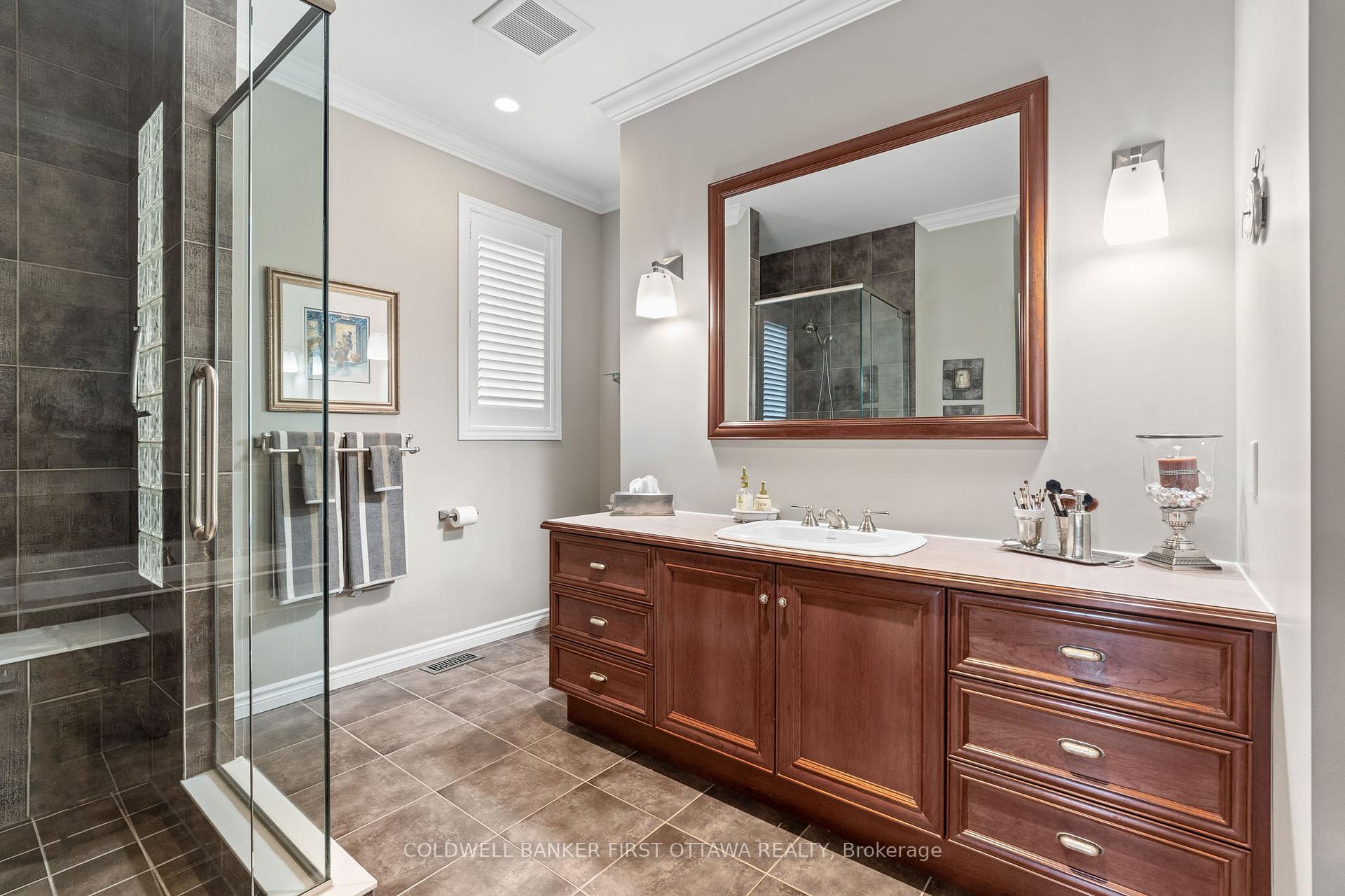 Photo 24 of 6 Blackshire Circle, Ottawa, Barrhaven - Stonebridge — HOMEH