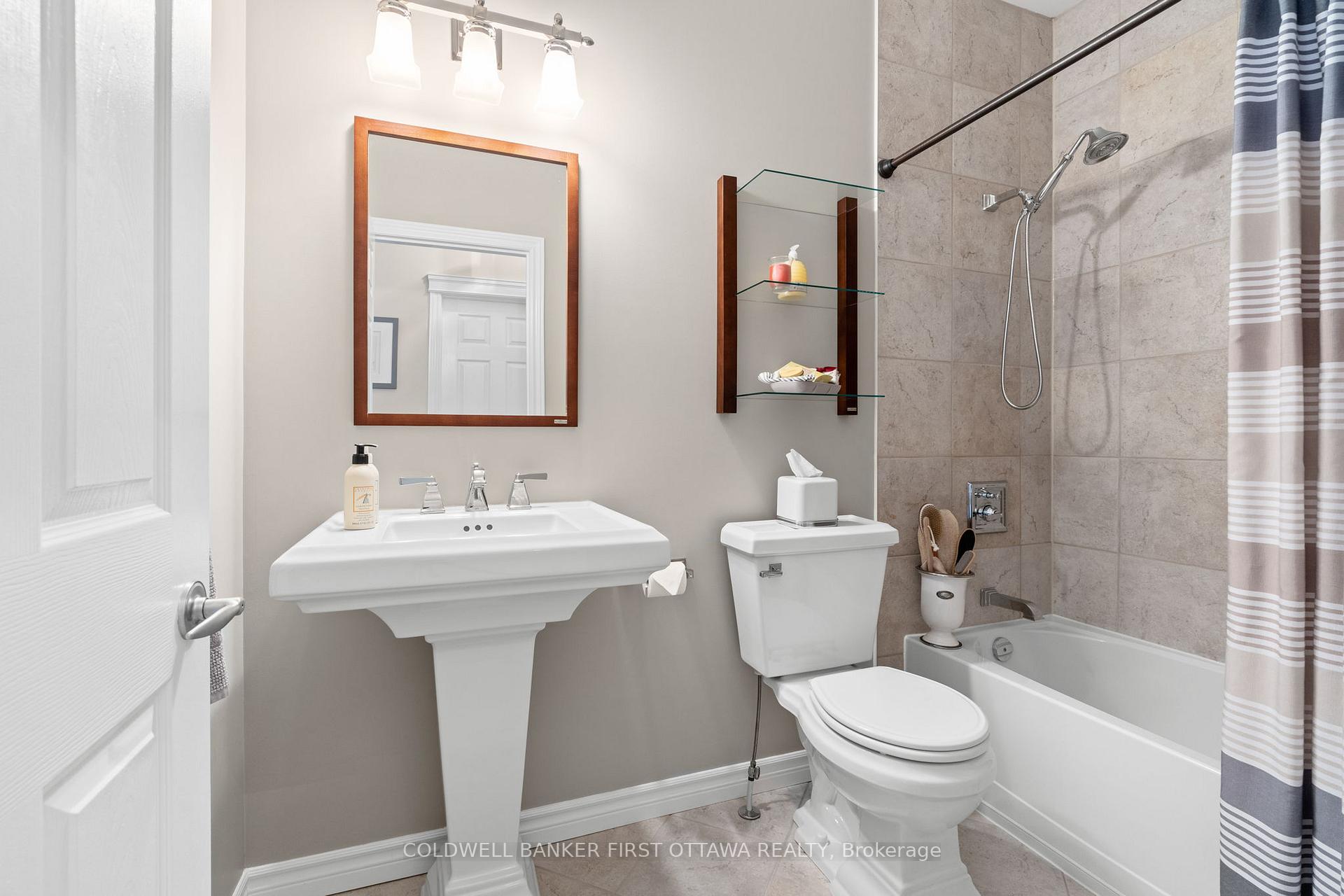 Photo 26 of 6 Blackshire Circle, Ottawa, Barrhaven - Stonebridge — HOMEH