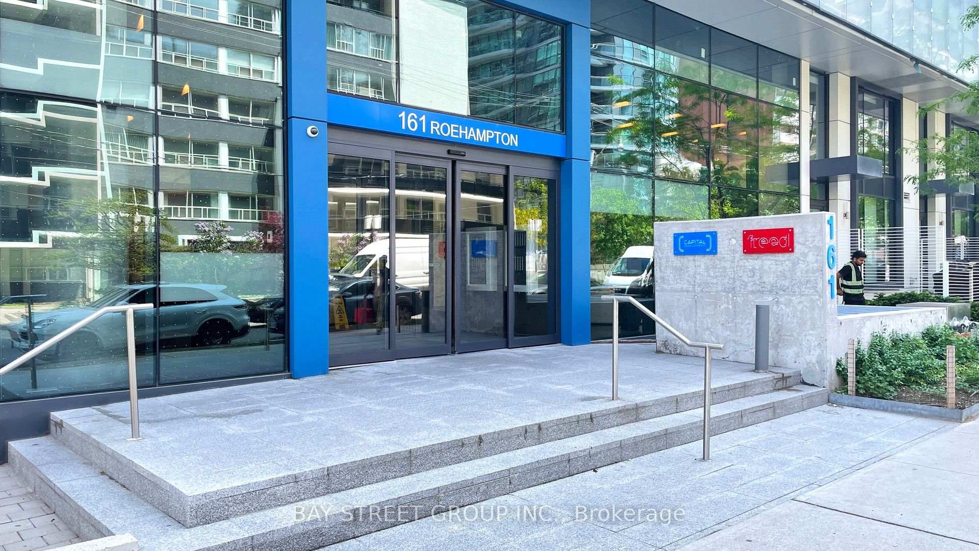 Photo 3 of Unit 3303, 161 Roehampton Avenue, Toronto, Mount Pleasant West — HOMEH