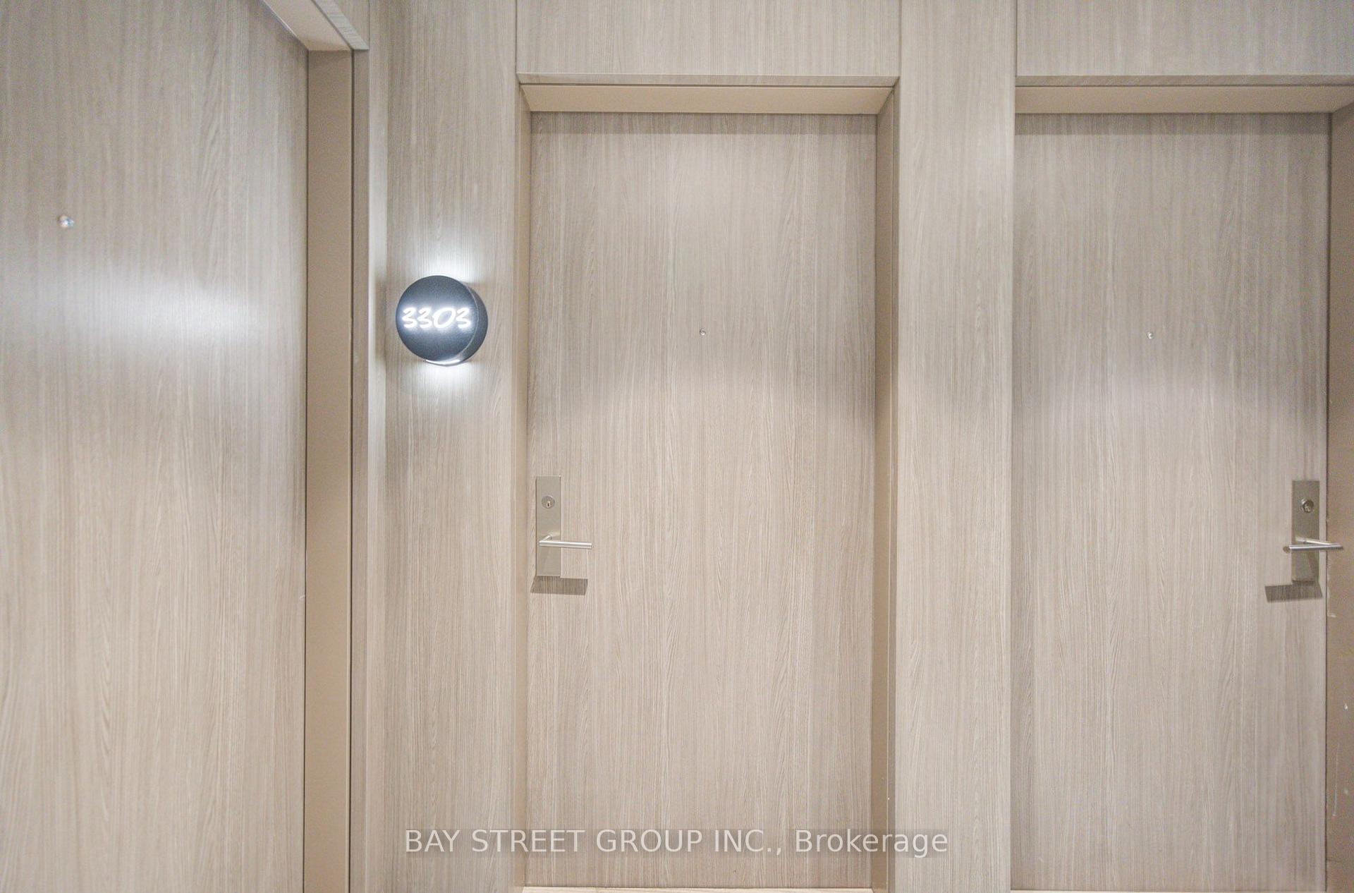 Photo 5 of Unit 3303, 161 Roehampton Avenue, Toronto, Mount Pleasant West — HOMEH