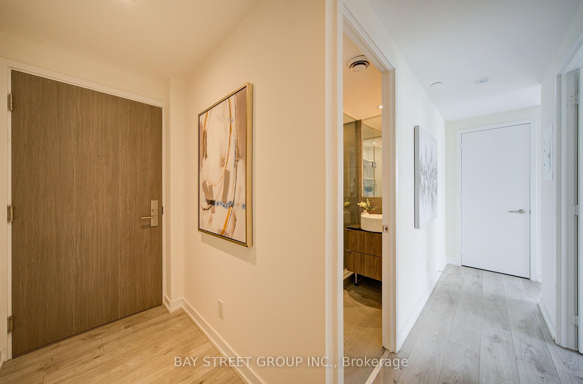 Photo 7 of Unit 3303, 161 Roehampton Avenue, Toronto, Mount Pleasant West — HOMEH