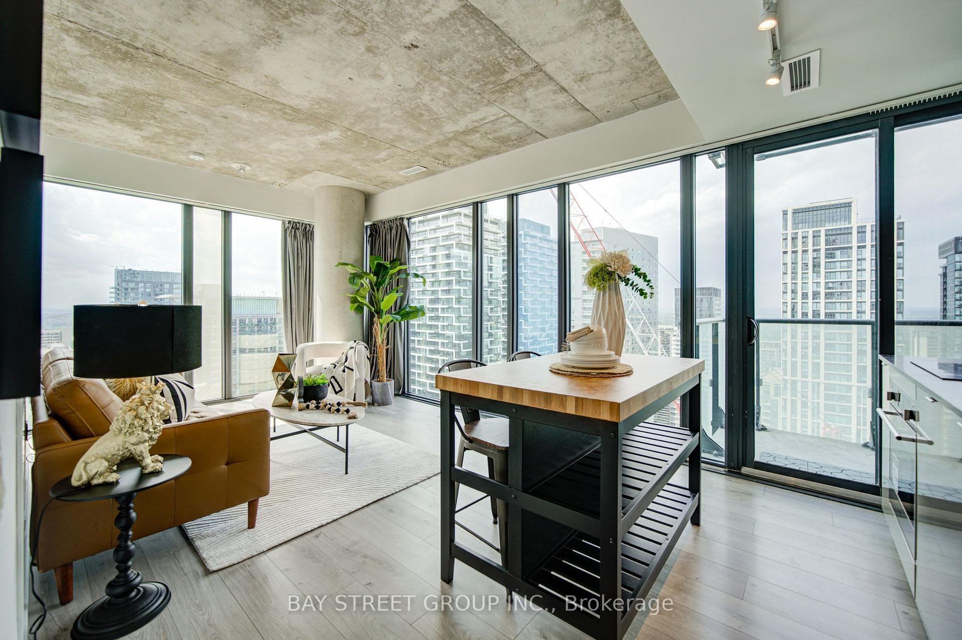 Photo 9 of Unit 3303, 161 Roehampton Avenue, Toronto, Mount Pleasant West — HOMEH