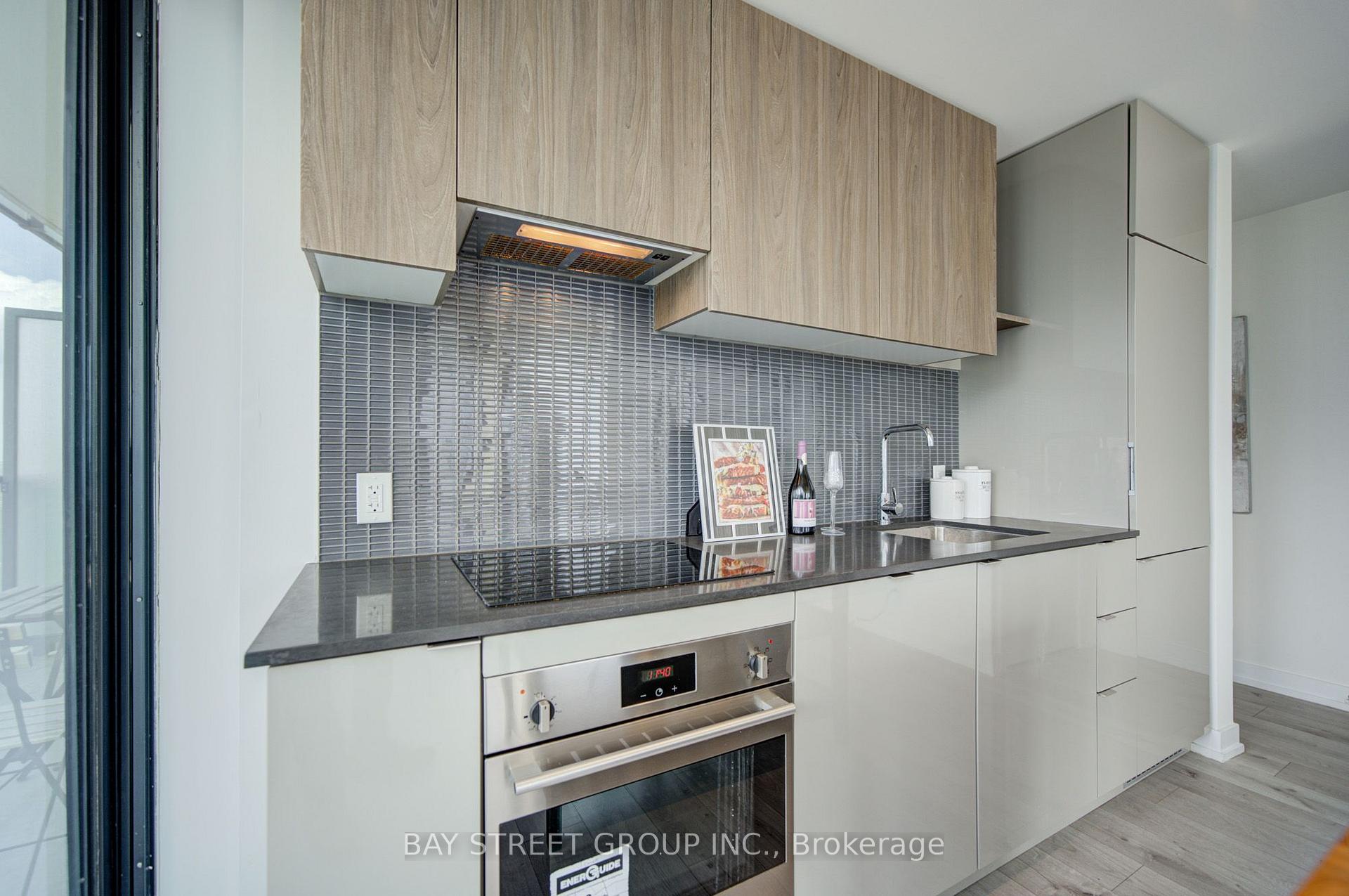 Photo 12 of Unit 3303, 161 Roehampton Avenue, Toronto, Mount Pleasant West — HOMEH