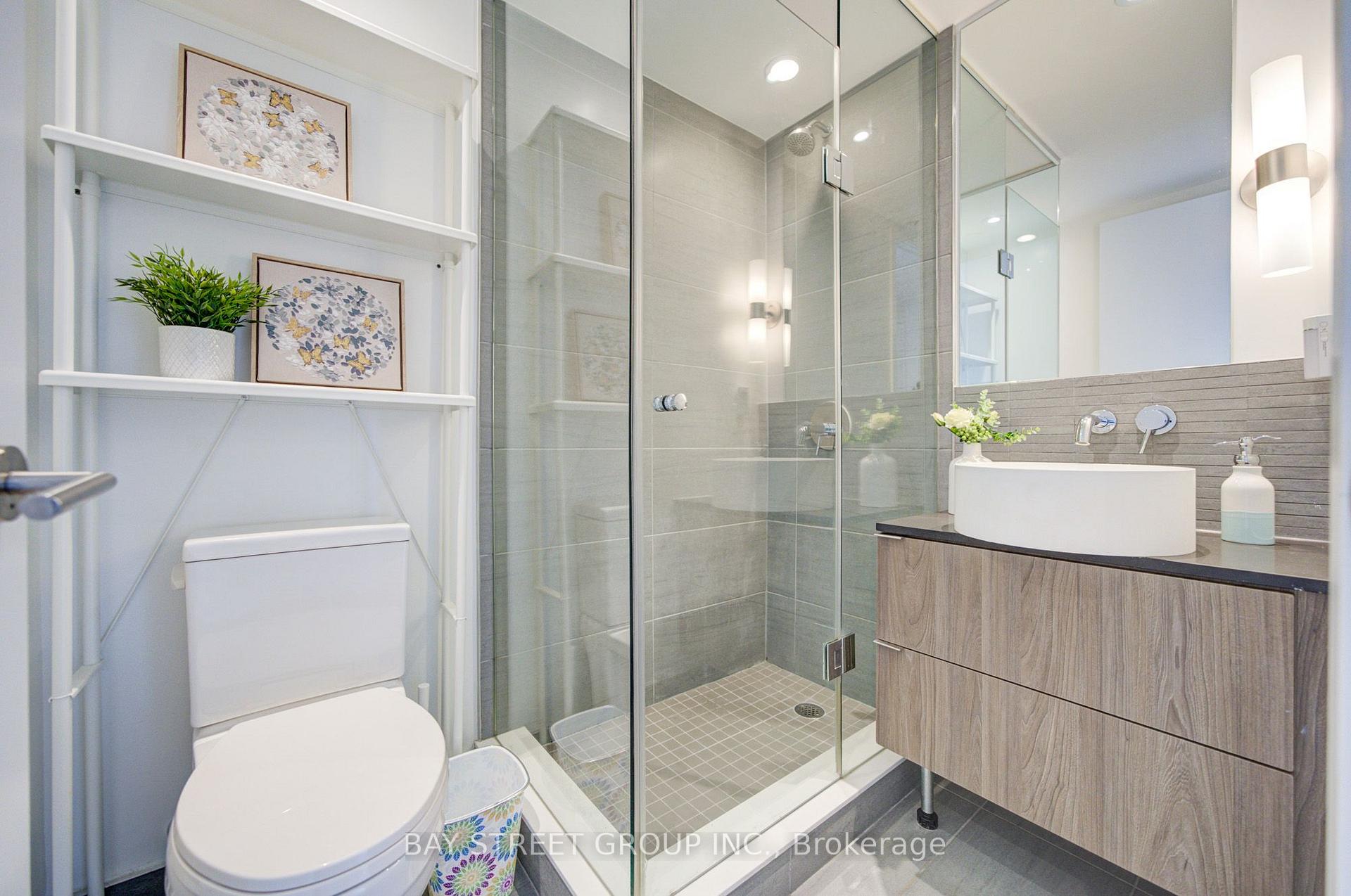 Photo 33 of Unit 3303, 161 Roehampton Avenue, Toronto, Mount Pleasant West — HOMEH