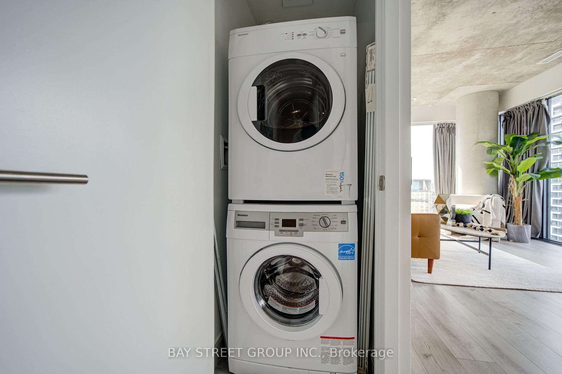 Photo 34 of Unit 3303, 161 Roehampton Avenue, Toronto, Mount Pleasant West — HOMEH