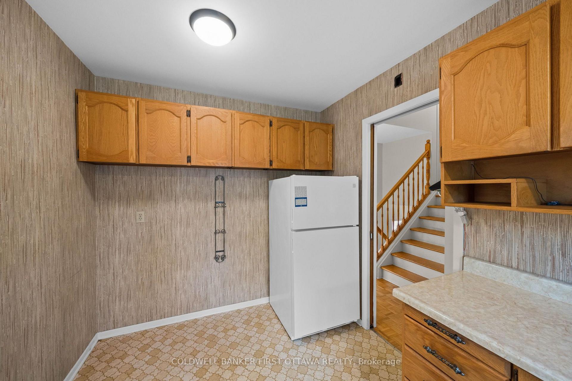 Photo 12 of 5310 Mclean Crescent, Ottawa, Manotick Long Island & Nicholls Island — HOMEH