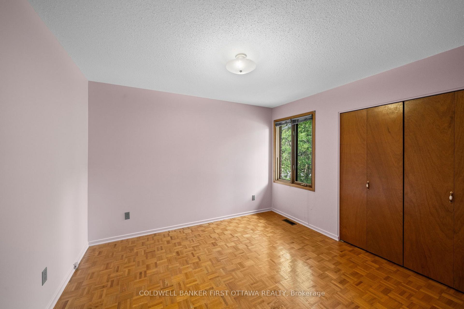 Photo 18 of 5310 Mclean Crescent, Ottawa, Manotick Long Island & Nicholls Island — HOMEH