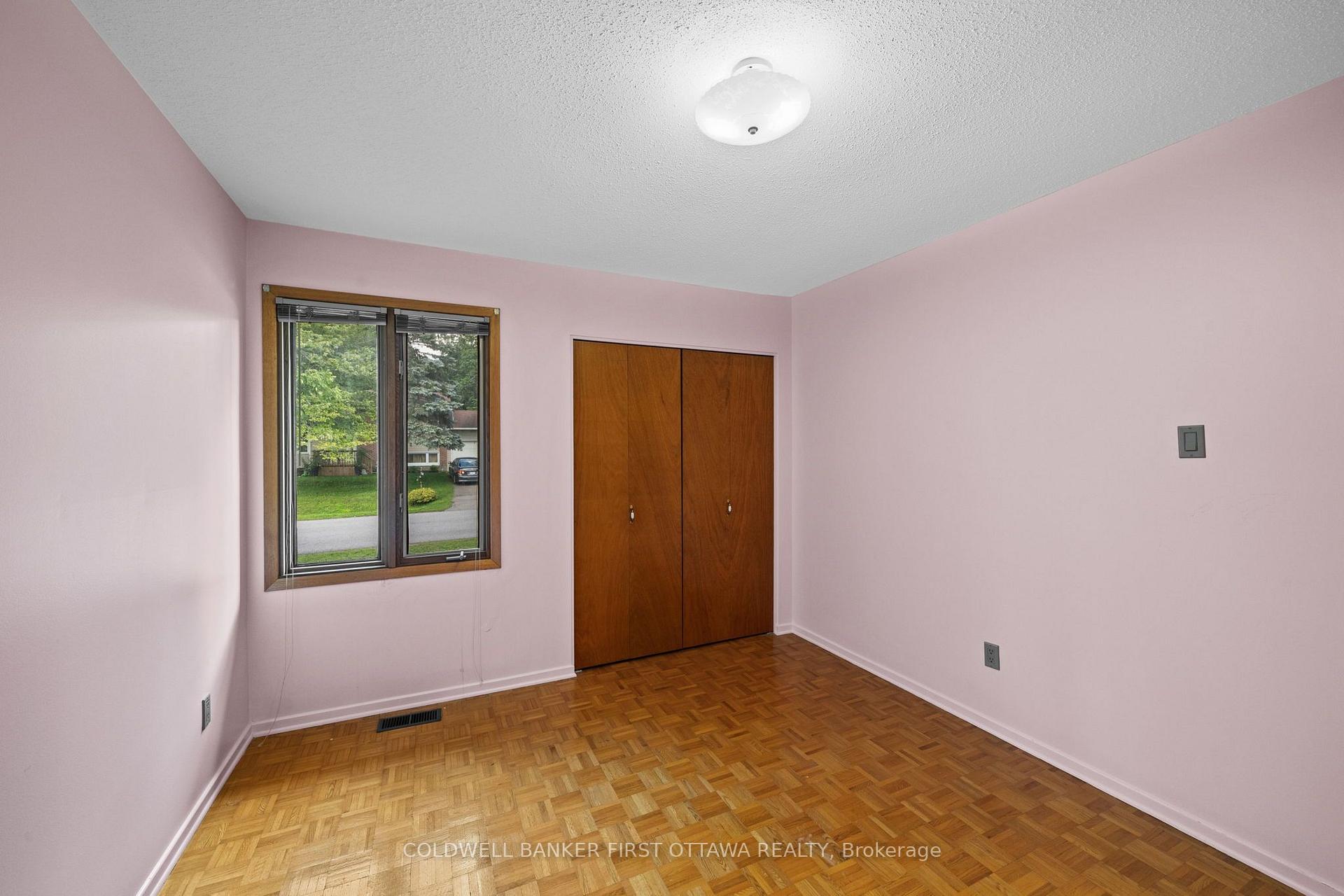 Photo 19 of 5310 Mclean Crescent, Ottawa, Manotick Long Island & Nicholls Island — HOMEH
