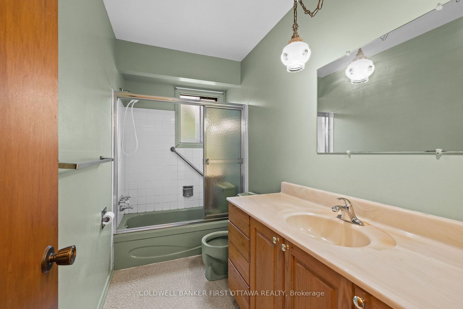 Photo 20 of 5310 Mclean Crescent, Ottawa, Manotick Long Island & Nicholls Island — HOMEH