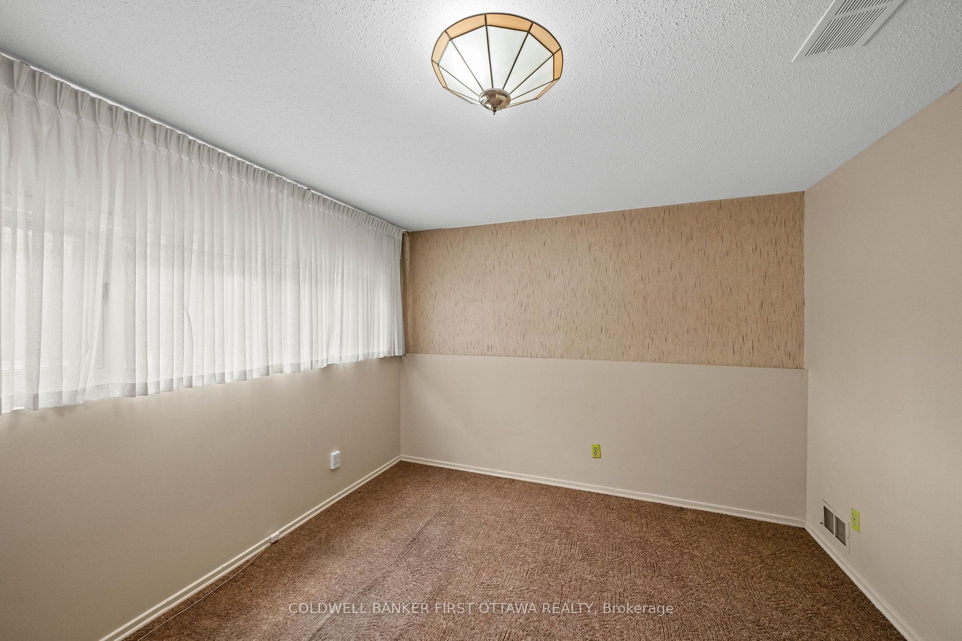 Photo 21 of 5310 Mclean Crescent, Ottawa, Manotick Long Island & Nicholls Island — HOMEH