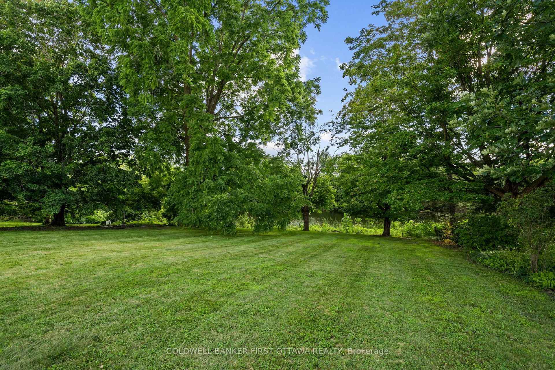 Photo 35 of 5310 Mclean Crescent, Ottawa, Manotick Long Island & Nicholls Island — HOMEH