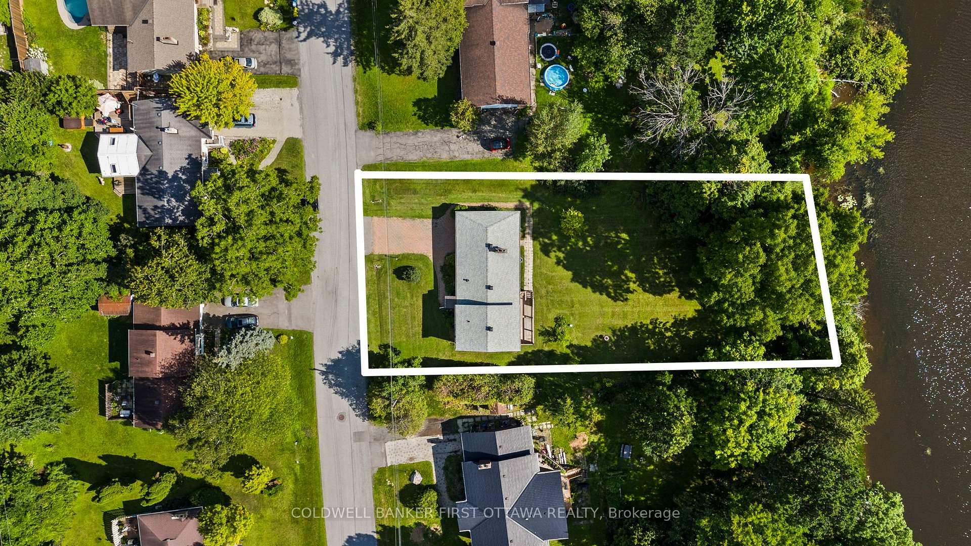 Photo 36 of 5310 Mclean Crescent, Ottawa, Manotick Long Island & Nicholls Island — HOMEH