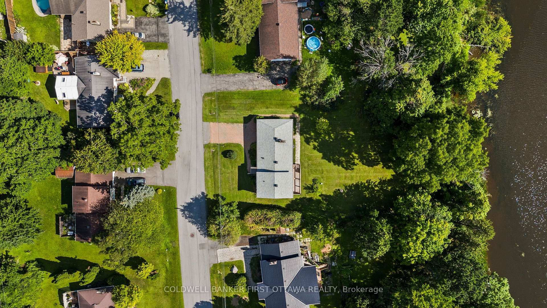 Photo 37 of 5310 Mclean Crescent, Ottawa, Manotick Long Island & Nicholls Island — HOMEH