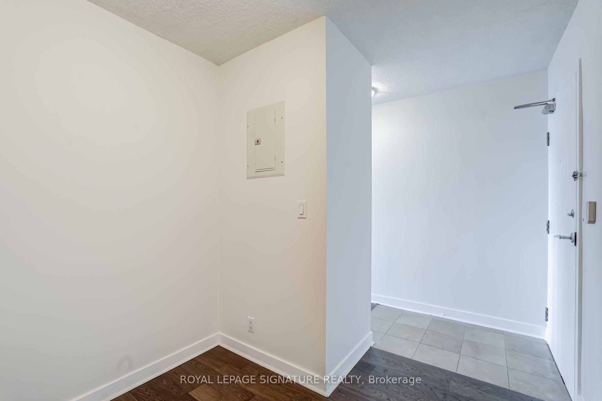 Photo 10 of Unit 3608, 397 Front Street W, Toronto, Waterfront Communities — HOMEH