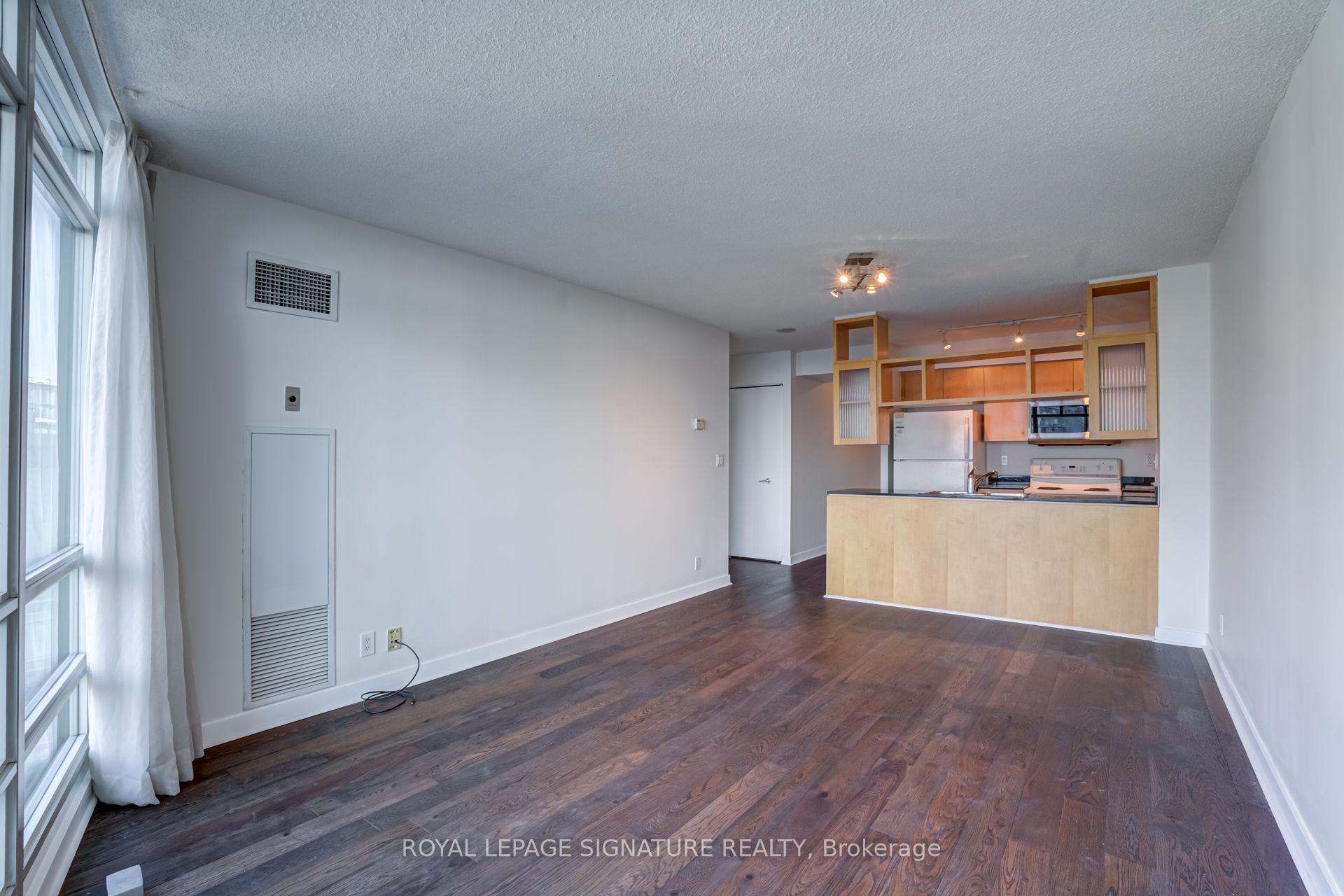 Photo 19 of Unit 3608, 397 Front Street W, Toronto, Waterfront Communities — HOMEH