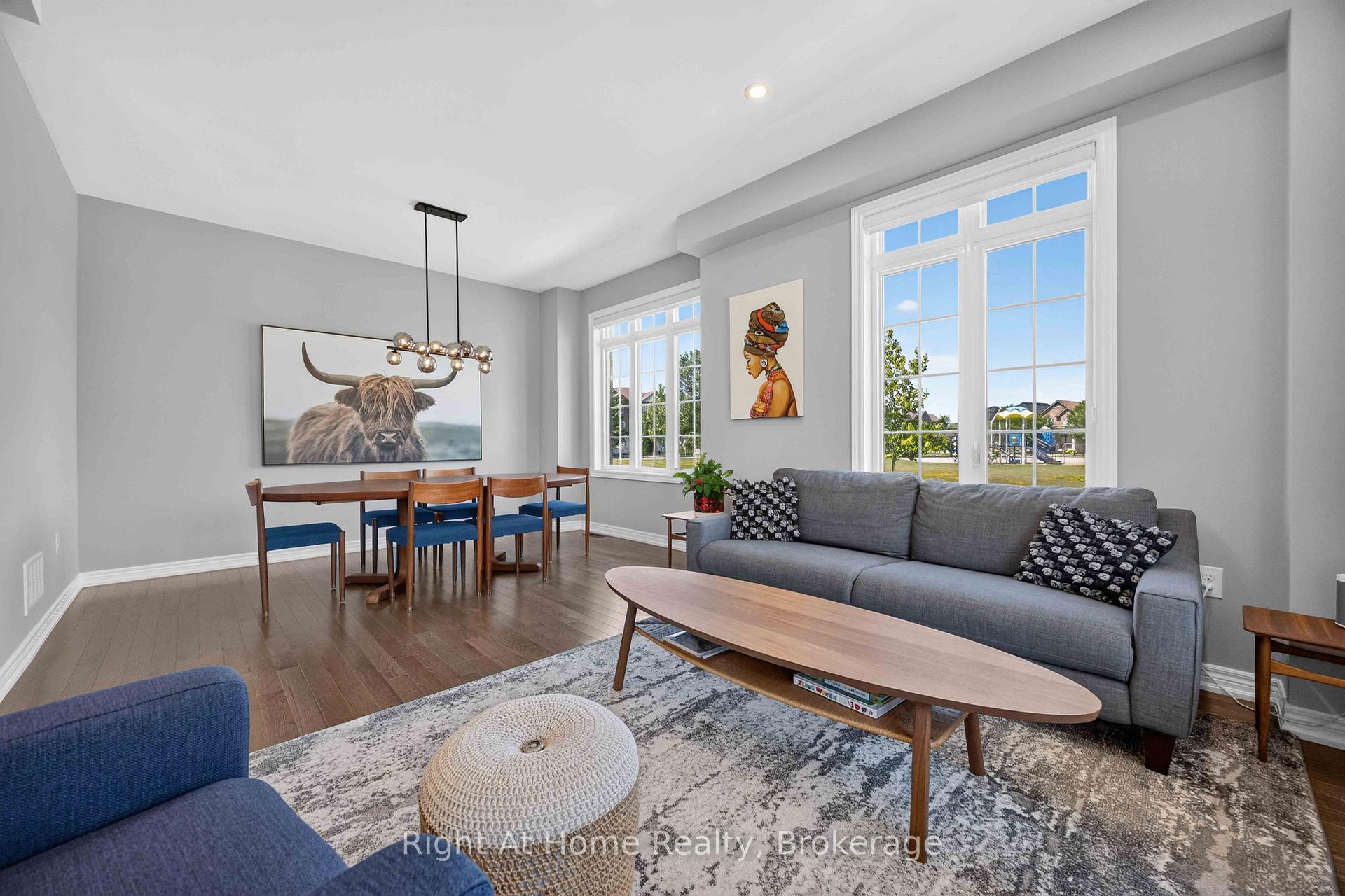 Photo 20 of 14 Elphee Lane, Markham, Cornell — HOMEH