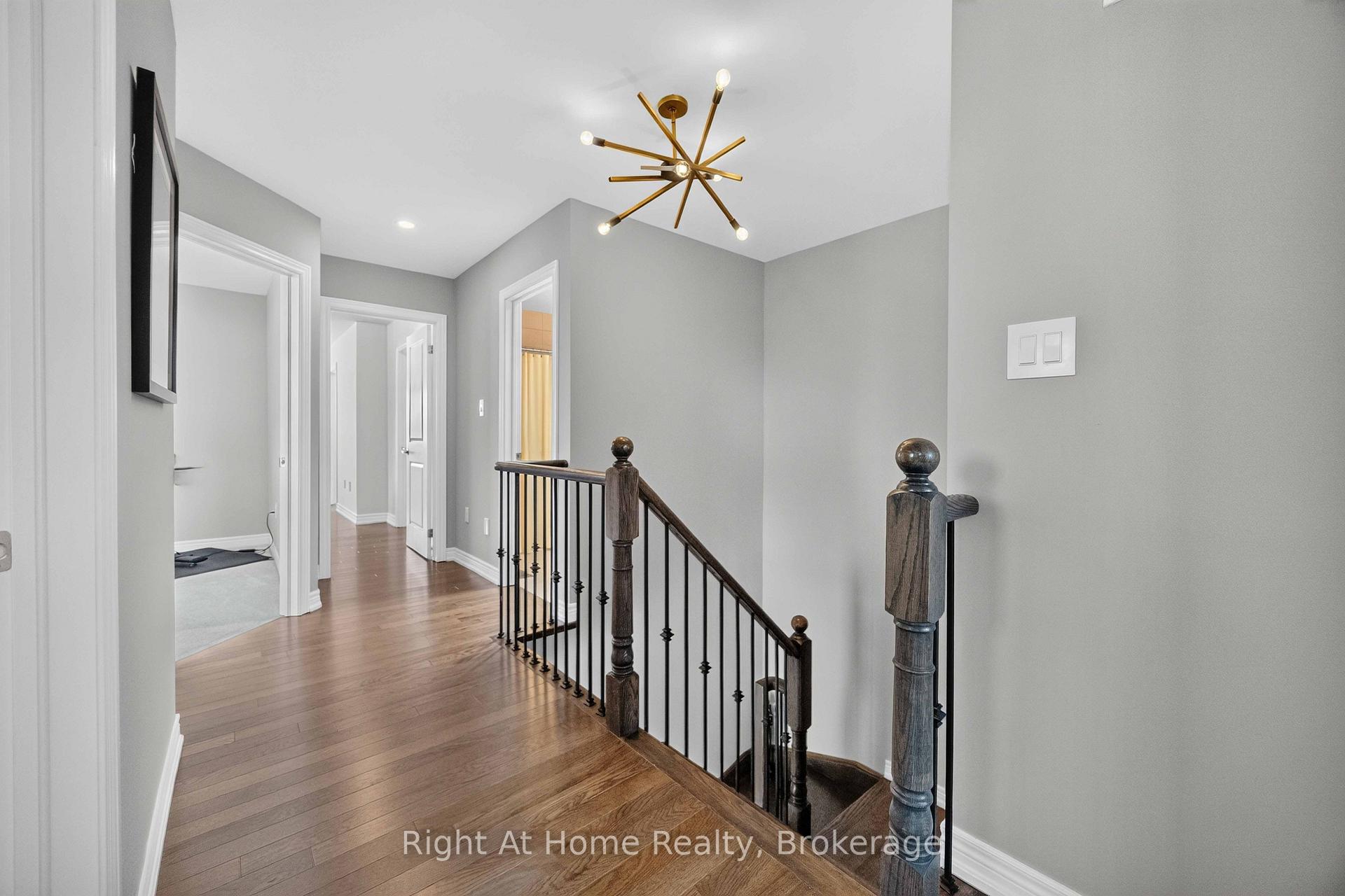 Photo 24 of 14 Elphee Lane, Markham, Cornell — HOMEH
