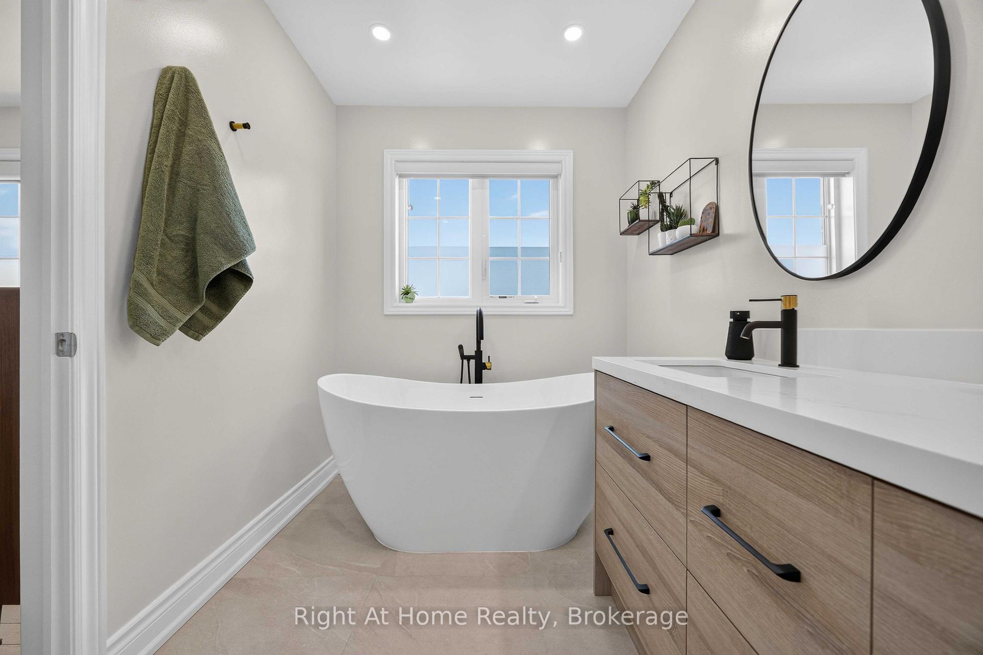 Photo 28 of 14 Elphee Lane, Markham, Cornell — HOMEH