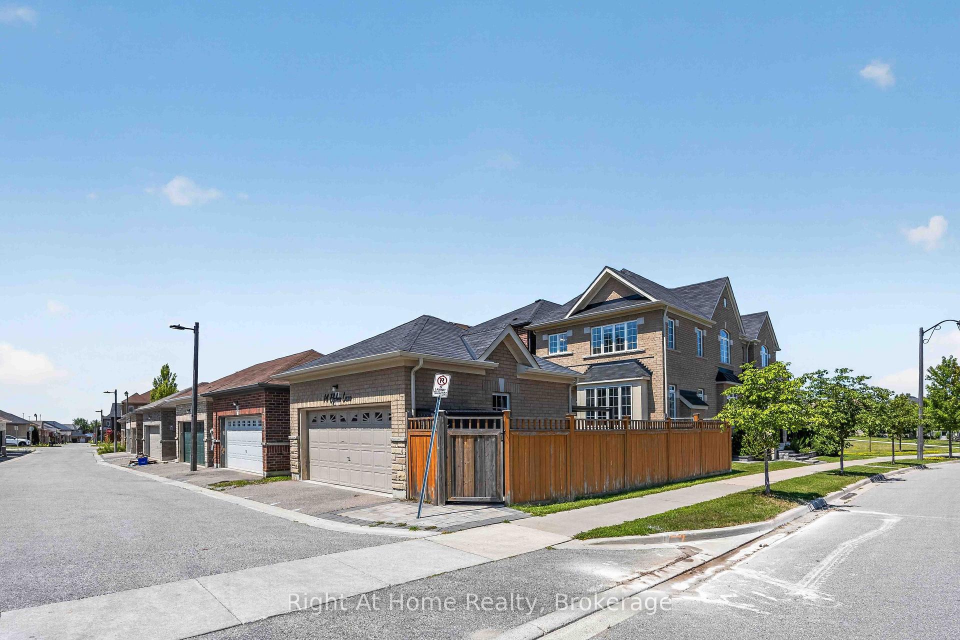 Photo 38 of 14 Elphee Lane, Markham, Cornell — HOMEH